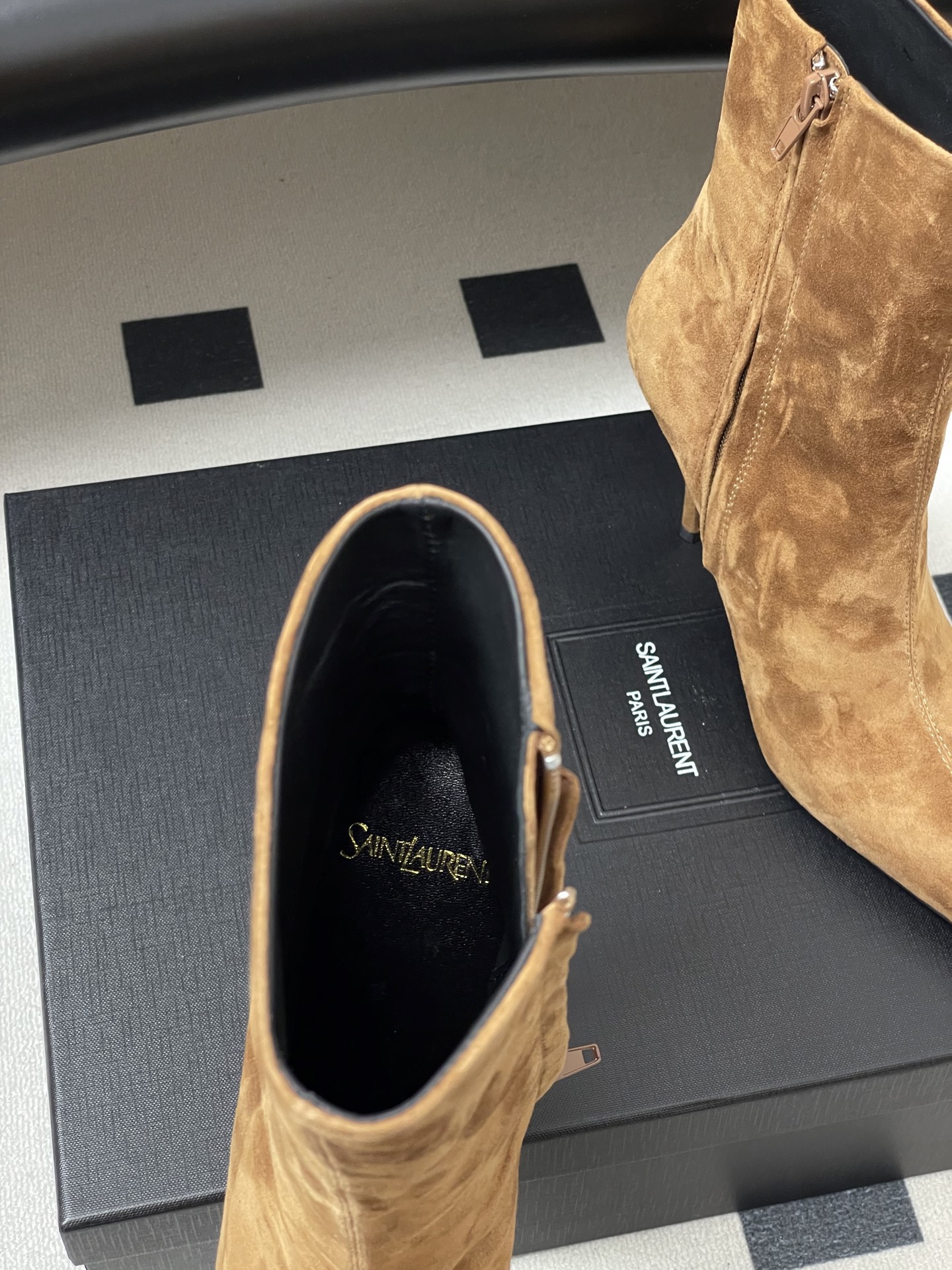 顶级品质 Saint Laurent fw25 new arrival~ YSL圣罗兰秋冬新款侧拉链高跟及踝靴尖头细跟短 顶级品质 Saint Laurent fw25 new arrival~ YSL圣罗兰秋冬新款侧拉链高跟及踝靴尖头细跟短