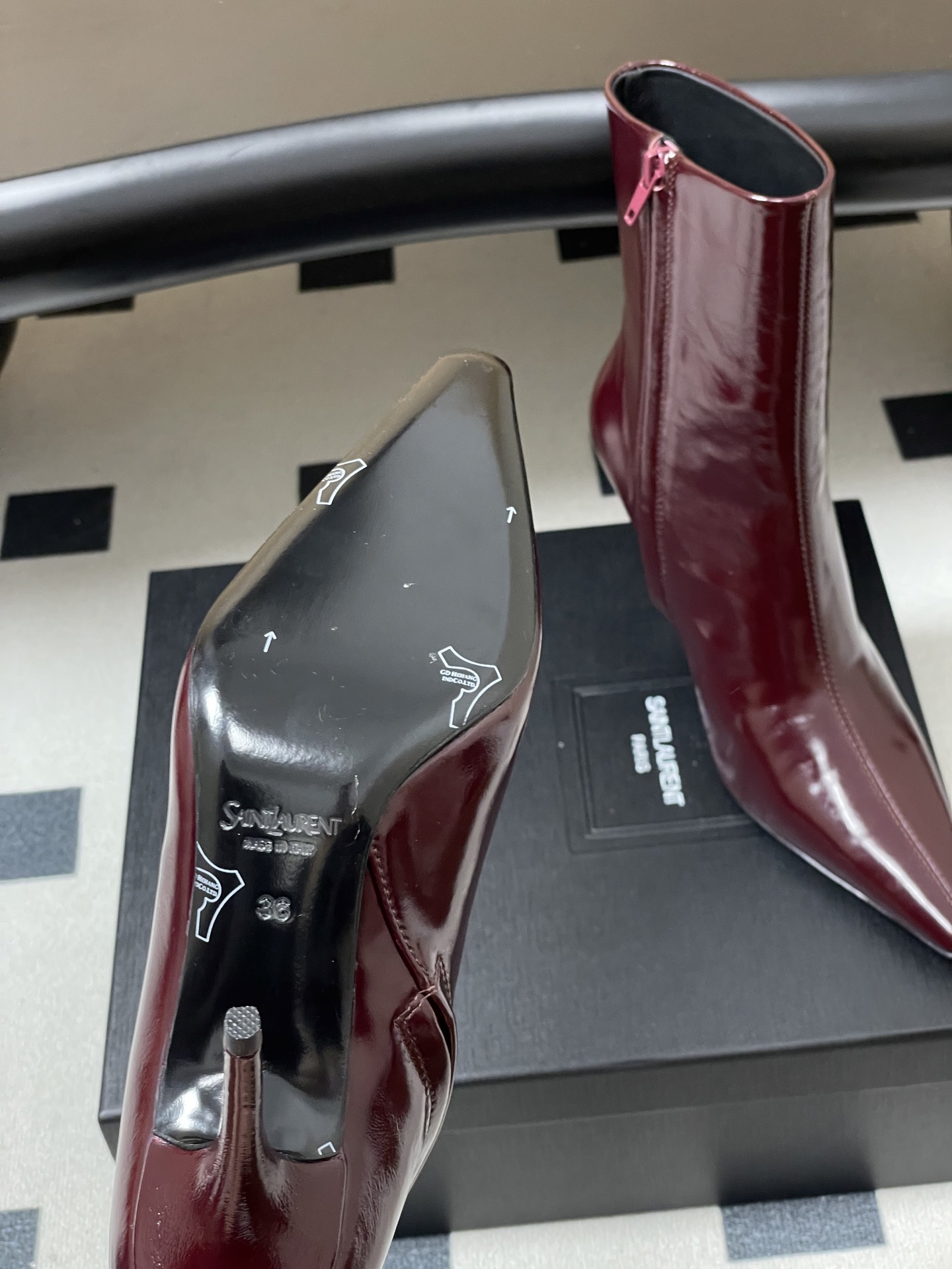 顶级品质 Saint Laurent fw25 new arrival～ YSL圣罗兰秋冬新款侧拉链高跟及踝靴尖头细跟短