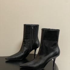 顶级品质 Saint Laurent fw25 new arrival~ YSL圣罗兰秋冬新款侧拉链高跟及踝靴尖头细跟短 顶级品质 Saint Laurent fw25 new arrival~ YSL圣罗兰秋冬新款侧拉链高跟及踝靴尖头细跟短