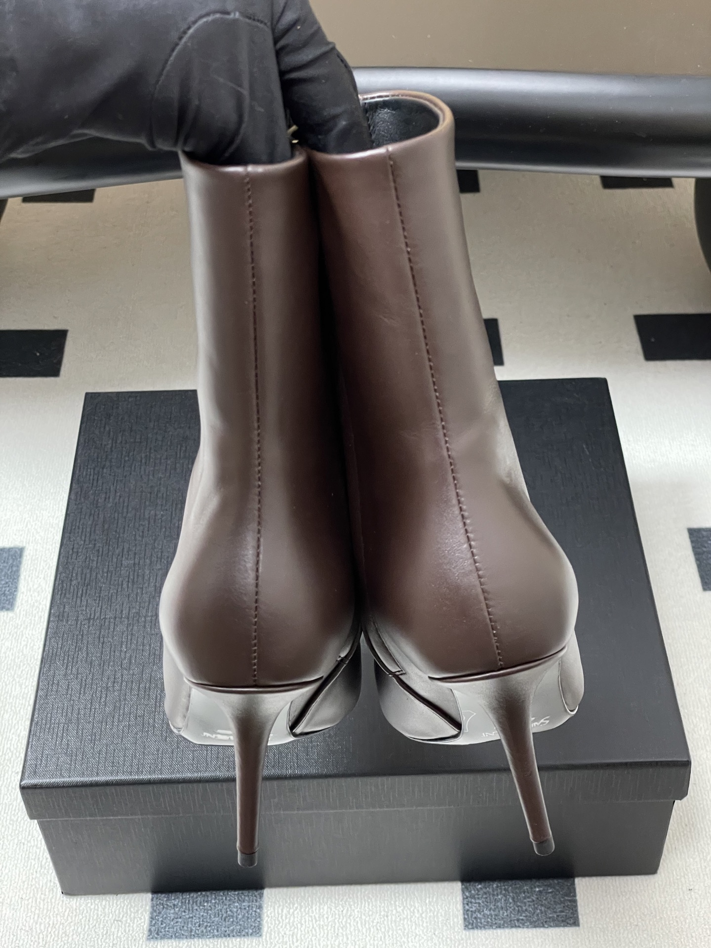顶级品质 Saint Laurent fw25 new arrival～ YSL圣罗兰秋冬新款侧拉链高跟及踝靴尖头细跟短