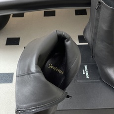 顶级品质 Saint Laurent fw25 new arrival~ YSL圣罗兰秋冬新款侧拉链高跟及踝靴尖头细跟短 顶级品质 Saint Laurent fw25 new arrival~ YSL圣罗兰秋冬新款侧拉链高跟及踝靴尖头细跟短