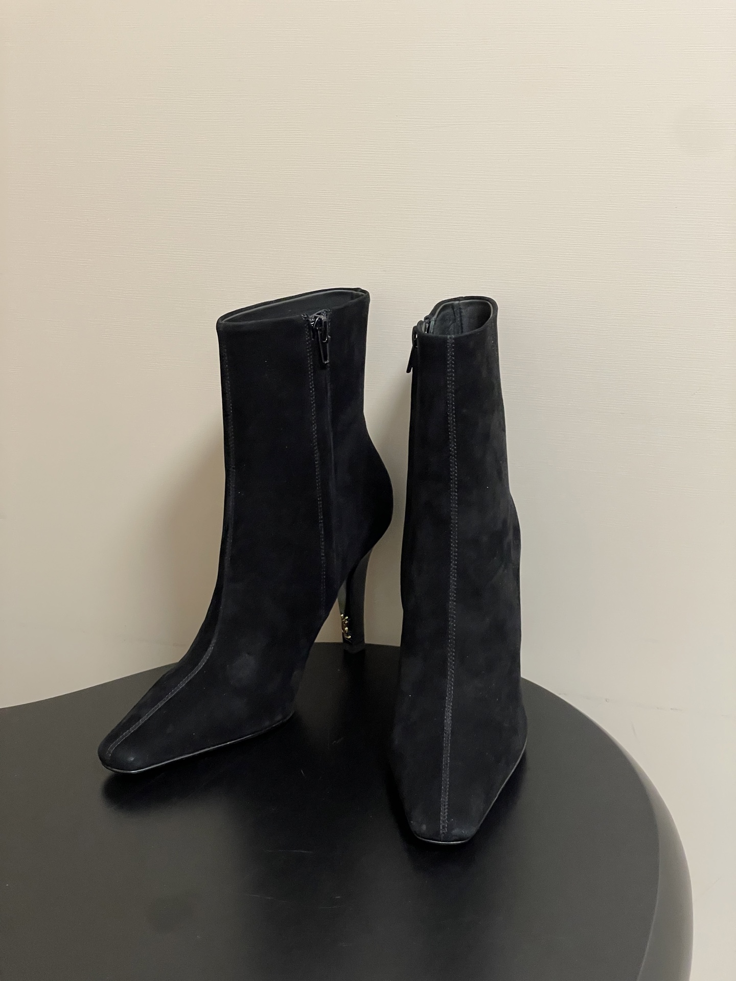 顶级品质 Saint Laurent fw25 new arrival～ YSL圣罗兰秋冬新款侧拉链高跟及踝靴锥形跟短靴