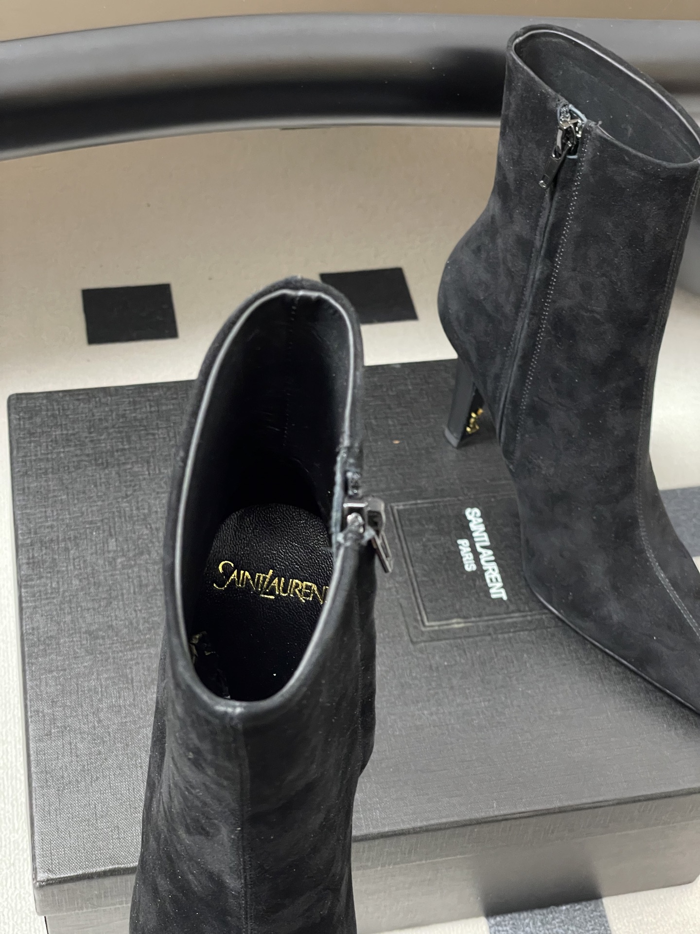 顶级品质 Saint Laurent fw25 new arrival～ YSL圣罗兰秋冬新款侧拉链高跟及踝靴锥形跟短靴