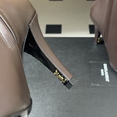 顶级品质 Saint Laurent fw25 new arrival~ YSL圣罗兰秋冬新款侧拉链高跟及踝靴锥形跟短靴 顶级品质 Saint Laurent fw25 new arrival~ YSL圣罗兰秋冬新款侧拉链高跟及踝靴锥形跟短靴