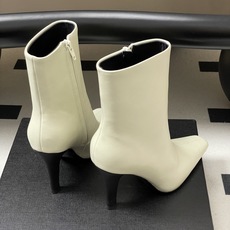 顶级品质 Saint Laurent fw25 new arrival~ YSL圣罗兰秋冬新款侧拉链高跟及踝靴锥形跟短靴 顶级品质 Saint Laurent fw25 new arrival~ YSL圣罗兰秋冬新款侧拉链高跟及踝靴锥形跟短靴