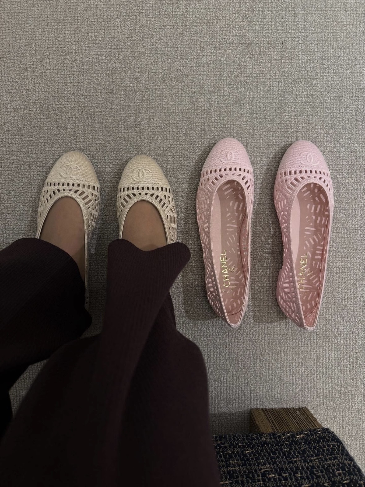 NO:594709,#Amway’s Chanel ballet shoes are ahead of schedule for 26 years. The hollow design is really beautiful, and the feet are particularly beautiful!  ,ballet shoes,chanel19860909#为26年提前安利的Chanel芭蕾舞鞋 镂空设计真的好美,上脚特别仙！,芭蕾舞鞋,chanel,Women's Shoes