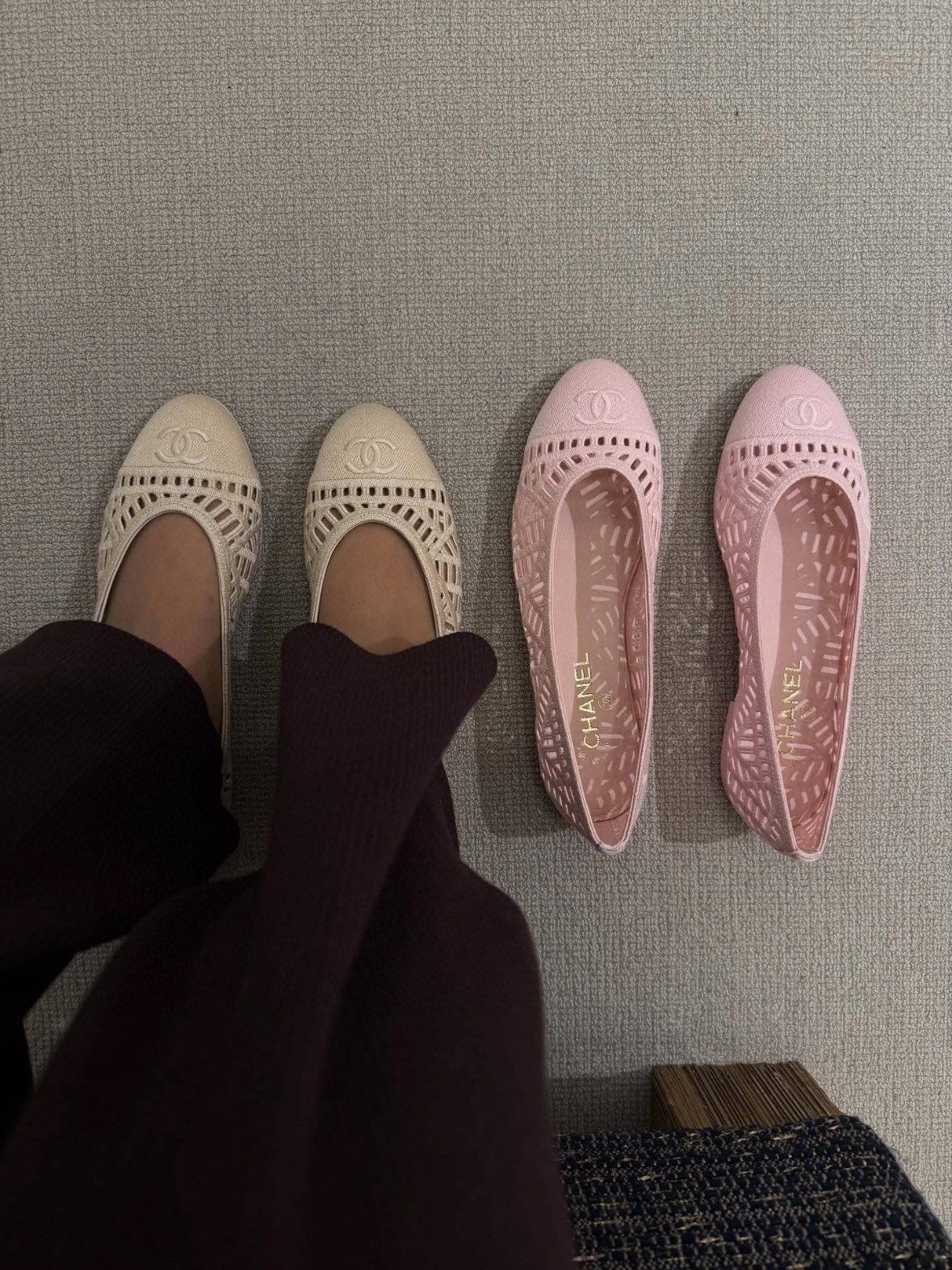 NO:652812,#Amway’s Chanel ballet shoes are ahead of schedule for 26 years. The hollow design is really beautiful, and they fit very well on the feet!  ,ballet shoes,chanel19860909#为26年提前安利的Chanel芭蕾舞鞋 镂空设计真的好美,上脚特别仙！,芭蕾舞鞋,chanel,Women's Shoes