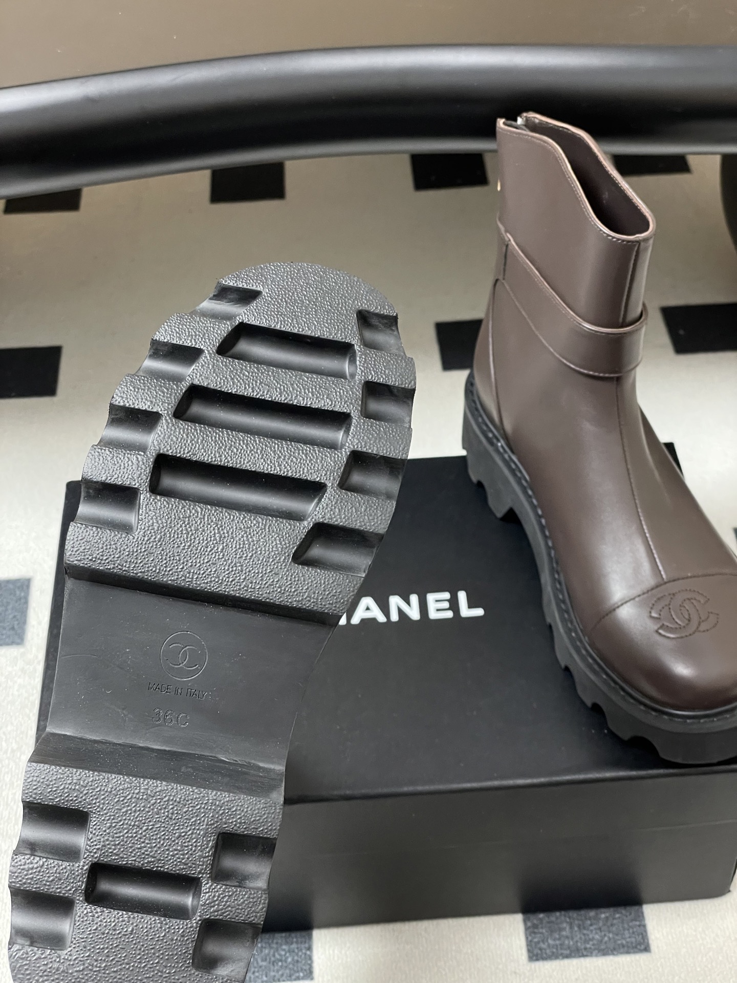 i1764790531213 2047 0 6