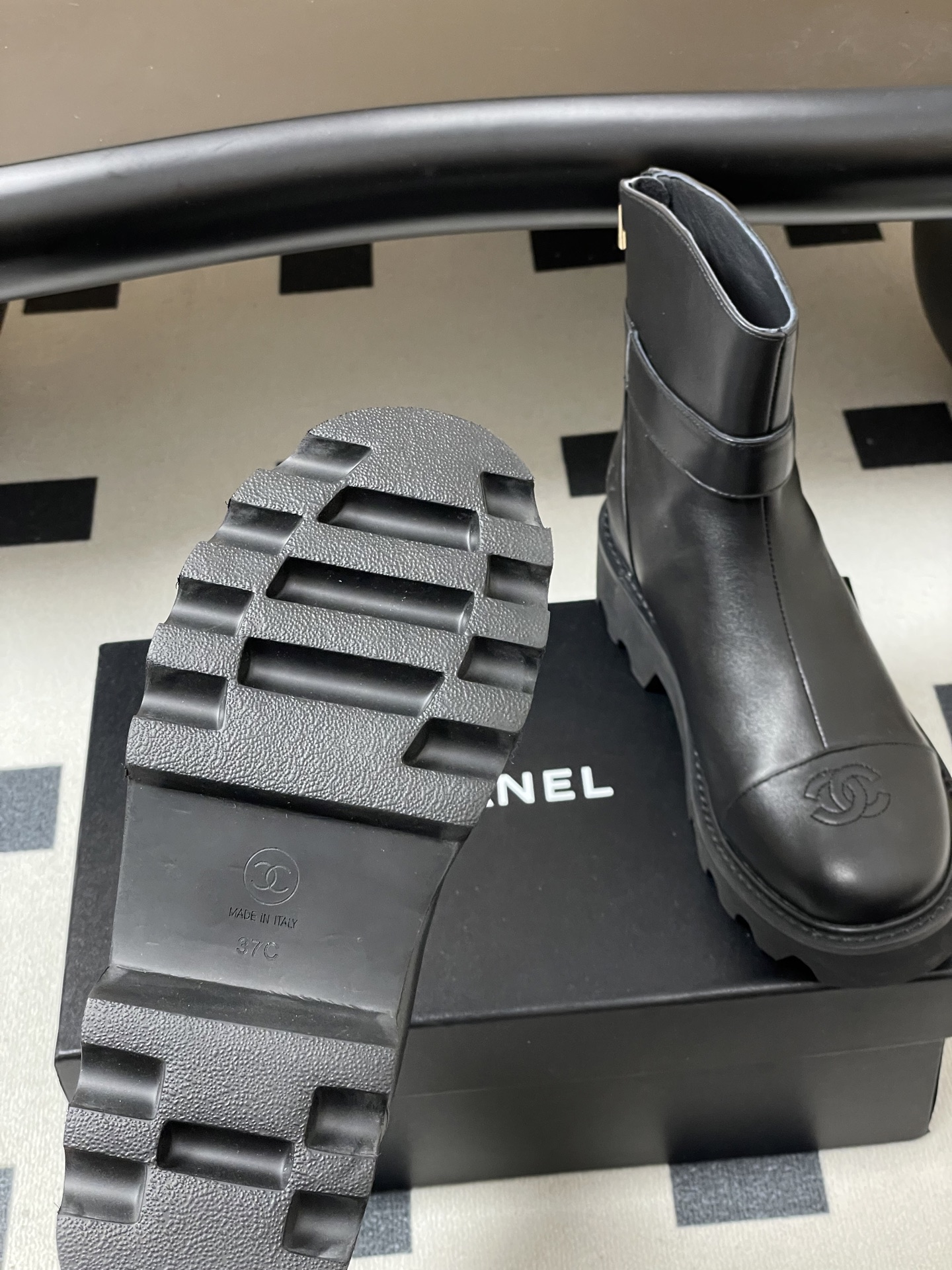 i1764790545257 2356 0 6