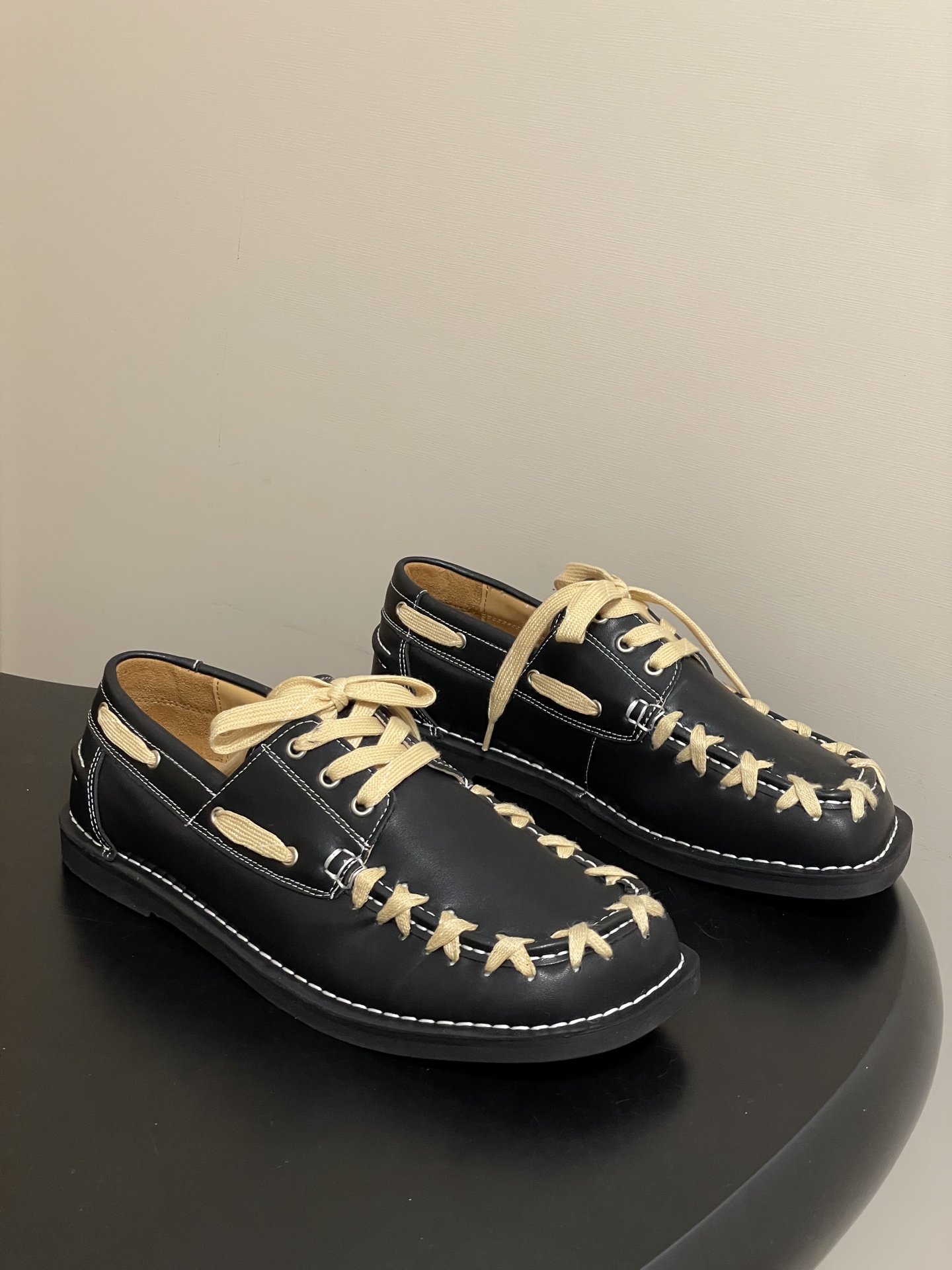 NO:668035,- CAMPER LAB 25FW EKI Contrast color woven couple's square toe boat shoes, flat loafers, casual derby shoes. Original woven contrast color craftsmanship. Camper derby shoes that are super popular recently. Each color combination is very beautiful and well matched, all details are in place, and the upper foot is super comfortable... Cowhide upper, sheepskin lining, molded rubber outsole  Size 35-45 (female 40.41 male 45, custom made and non-refundable), loafers, loafers, cowhide, sheepskin19860909- CAMPER LAB 25FW EKI 撞色编织情侣款方头船鞋平底乐福鞋休闲德比鞋 原版编织撞色工艺,最近超级火的Camper 德比鞋.每个配色都很好看很好搭配,所有细节到位,上脚超级舒服…… 鞋面牛皮 内里垫脚羊皮 鞋底开模橡胶大底 码数35-45（女40.41男45定做不退换）,乐福鞋,loafers,cowhide,sheepskin,Women's Shoes