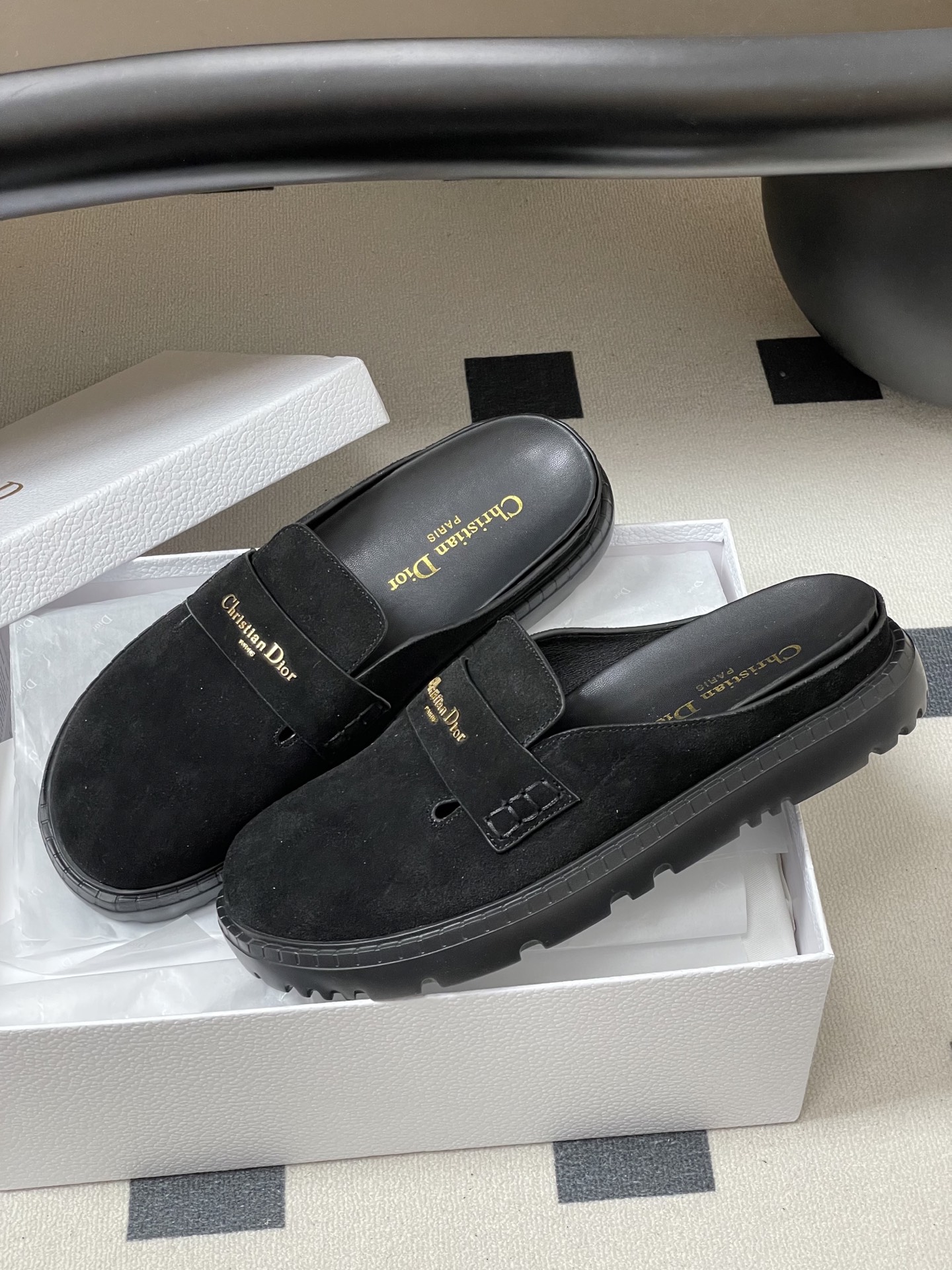 Dior 26ss春夏新款Dior迪奥D-Boy穆勒鞋 包头平底半拖鞋CD字母五金扣厚底休闲拖鞋