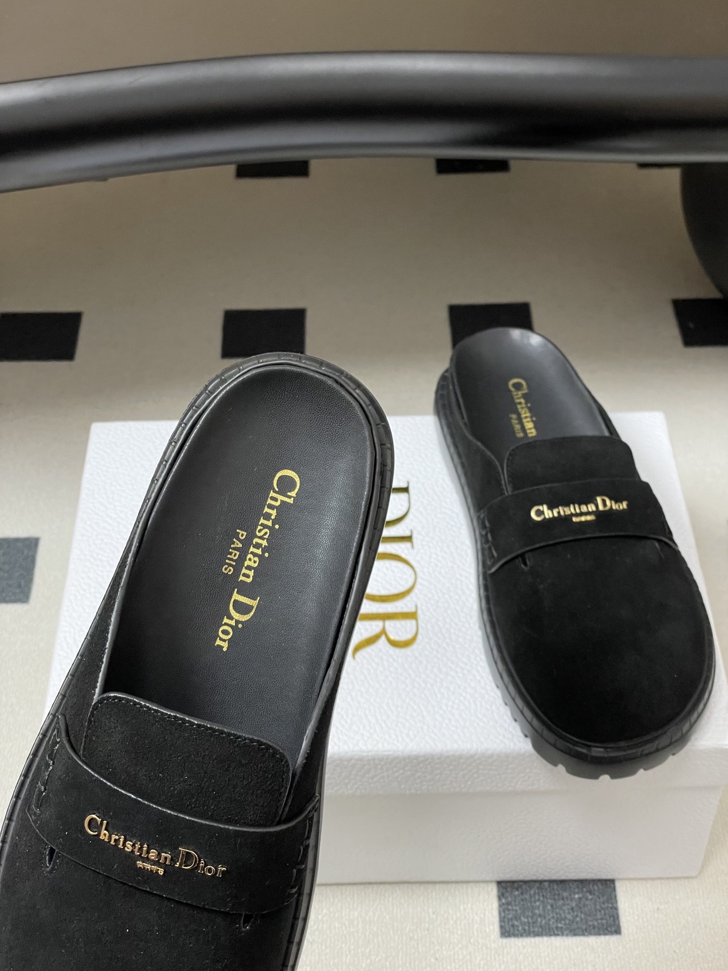 Dior 26ss春夏新款Dior迪奥D-Boy穆勒鞋 包头平底半拖鞋CD字母五金扣厚底休闲拖鞋