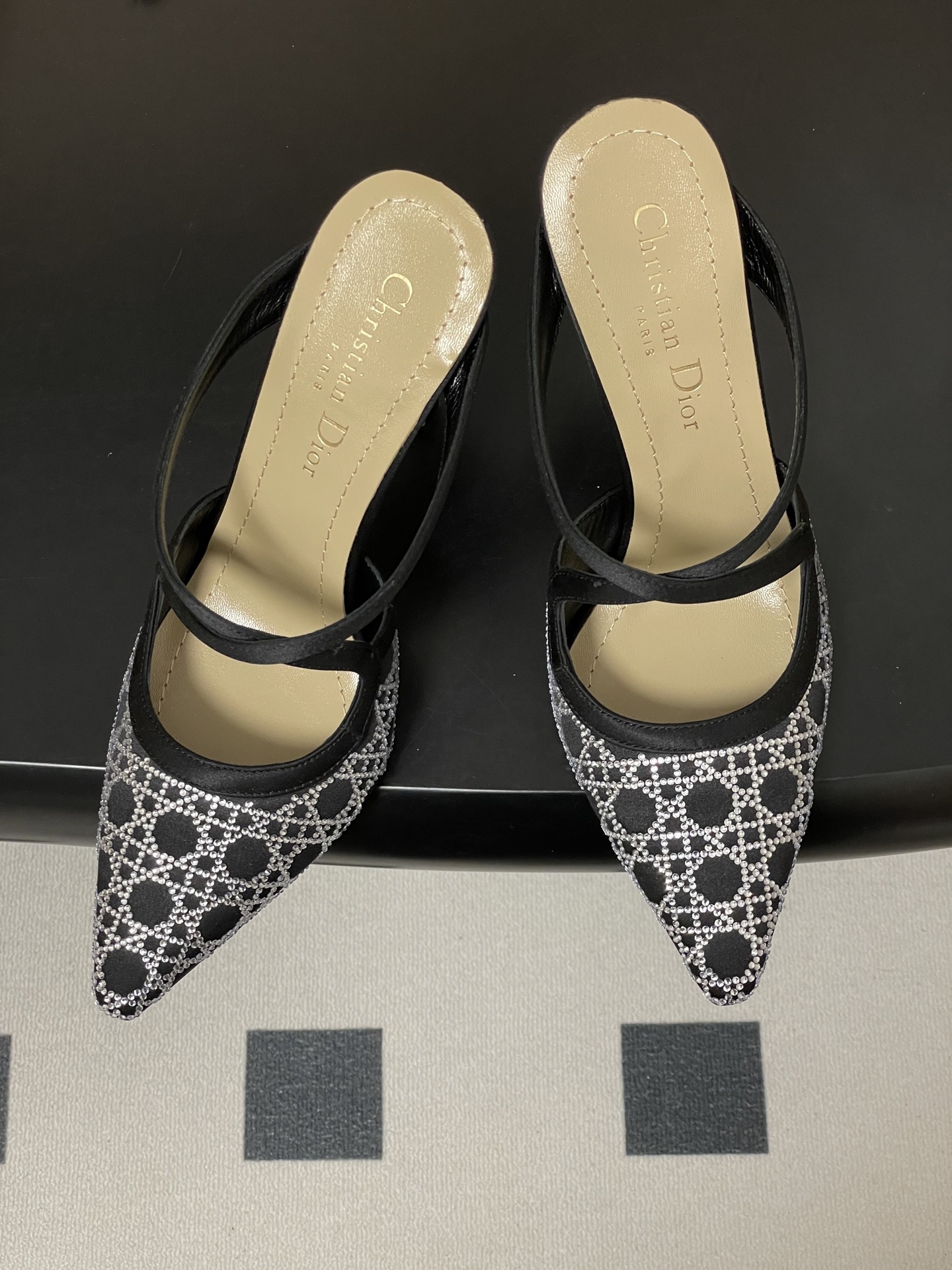 Dior 26ss春夏新款Dior 迪奥D-Capture璀璨星河系列 藤格纹烫钻网纱水晶钻高跟单鞋小猫跟后空凉鞋尖头高跟穆勒鞋猫跟包头半拖鞋婚鞋