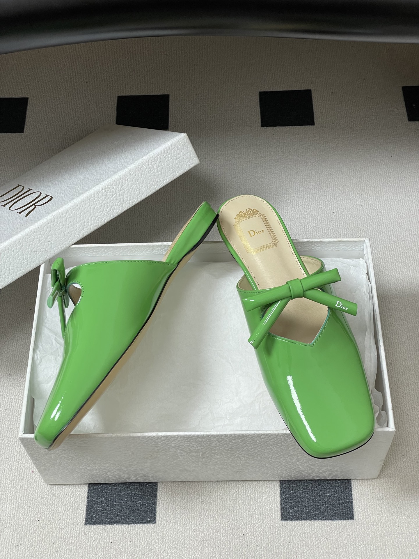 Dior 26ss春夏新款Dior迪奥最新走秀款CD字母半拖鞋蝴蝶结平底 风包头穆勒凉拖鞋