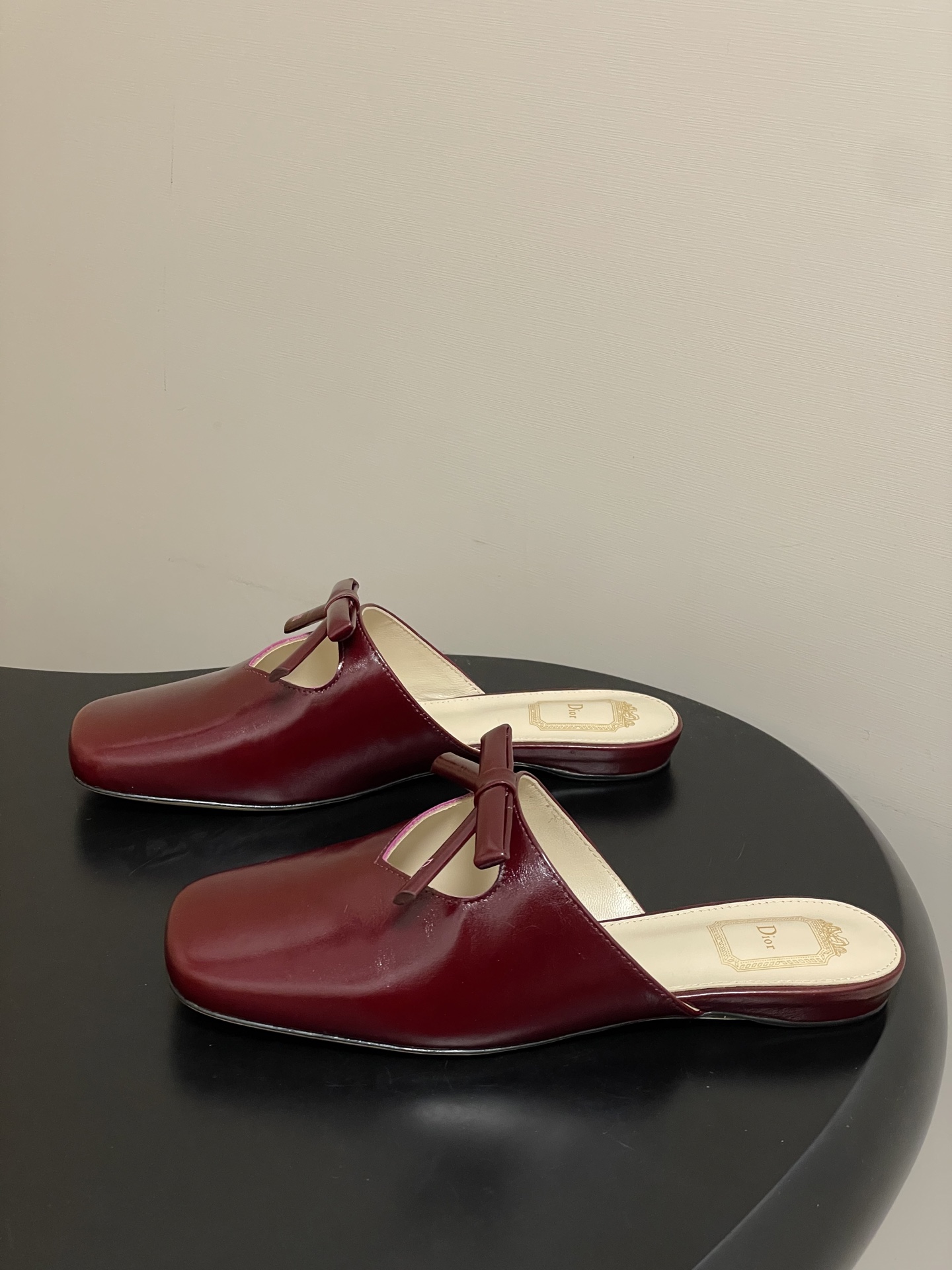 Dior 26ss春夏新款Dior迪奥最新走秀款CD字母半拖鞋蝴蝶结平底 风包头穆勒凉拖鞋