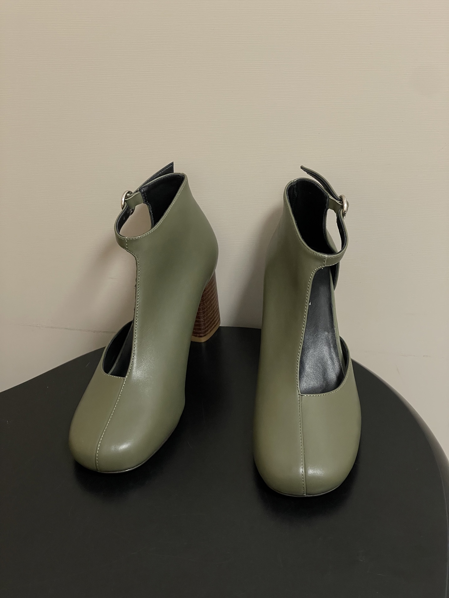 博柏利 Burberry 高定典藏经典高奢皮鞋男鞋女鞋鞋履高跟鞋 #37C92677 2
