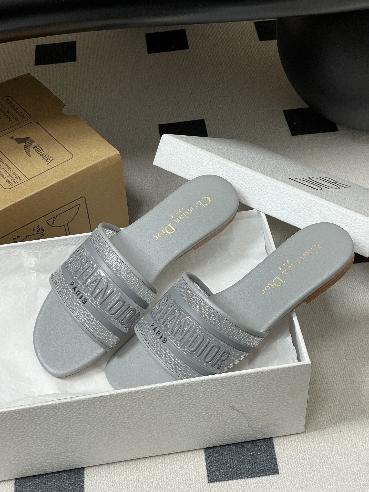 Dior 2026春夏最新款 Dior迪奥 D-DWAY 字母一字拖鞋 滴胶平底凉拖鞋