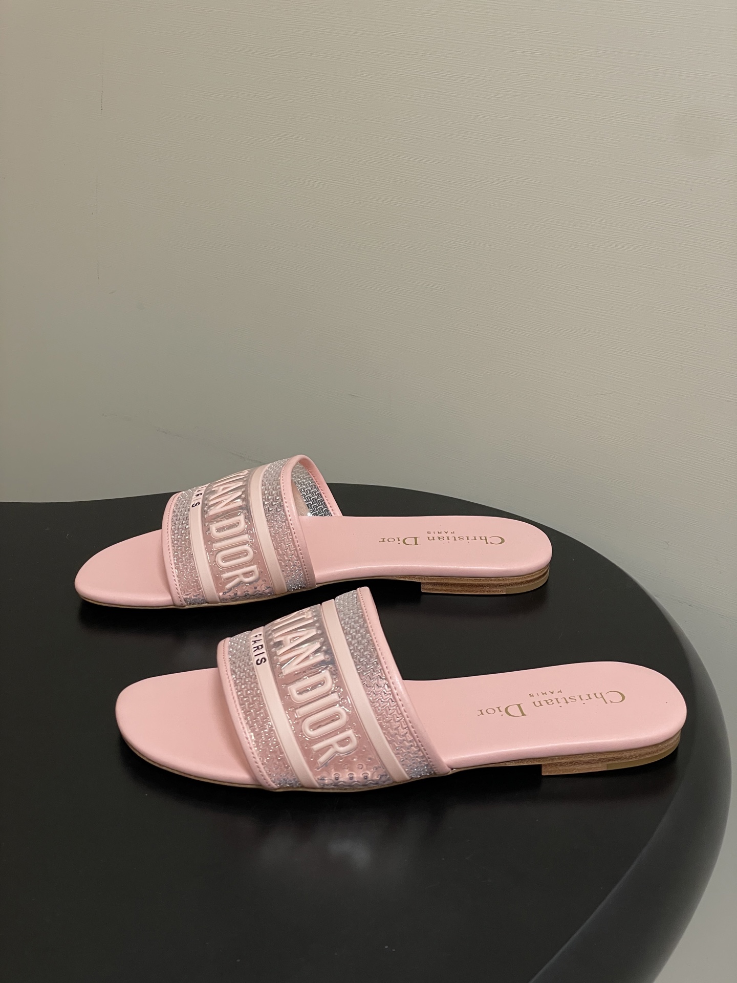 Dior 2026春夏最新款 Dior迪奥 D-DWAY 字母一字拖鞋 滴胶平底凉拖鞋