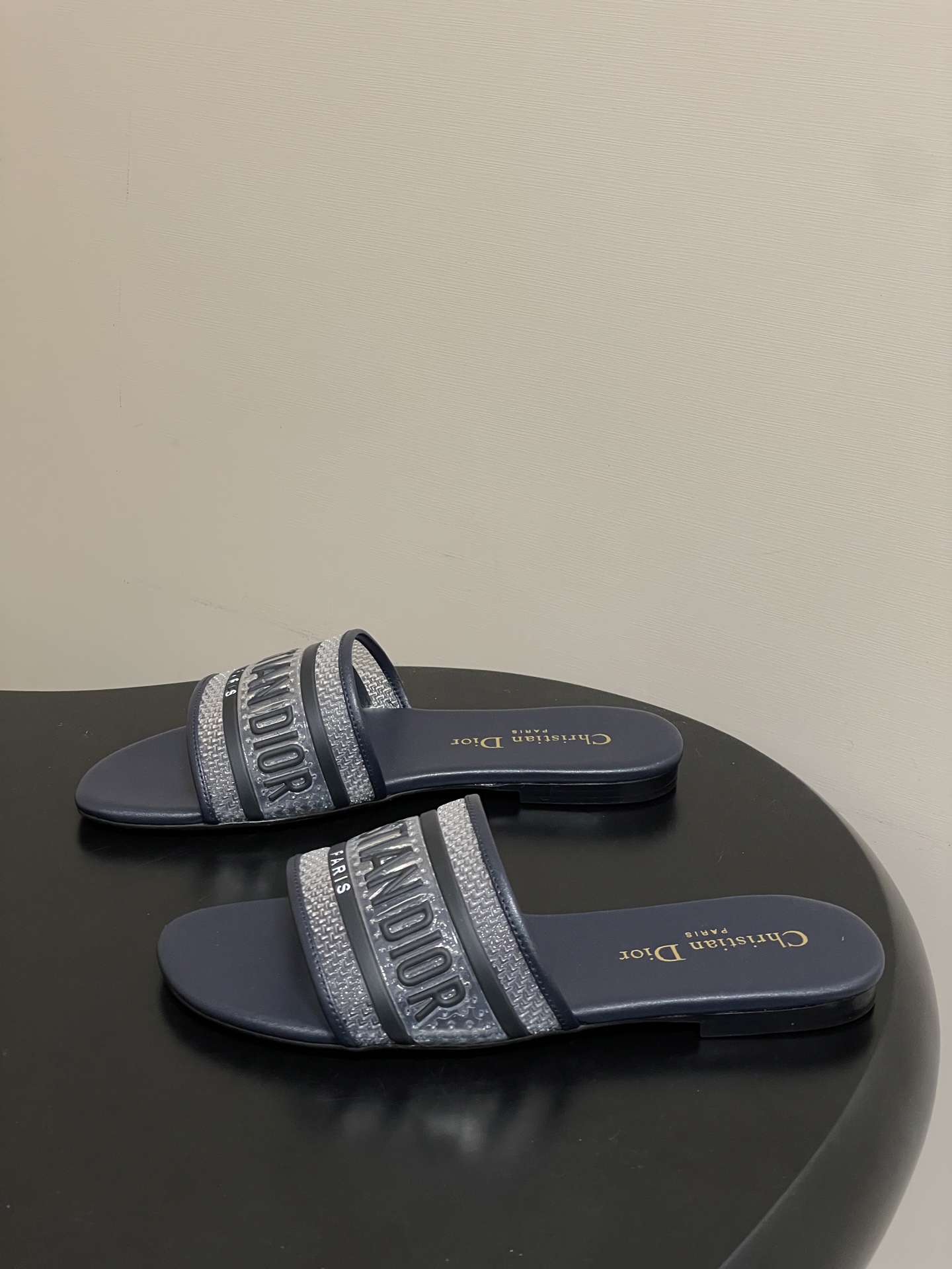 Dior 2026春夏最新款 Dior迪奥 D-DWAY 字母一字拖鞋 滴胶平底凉拖鞋