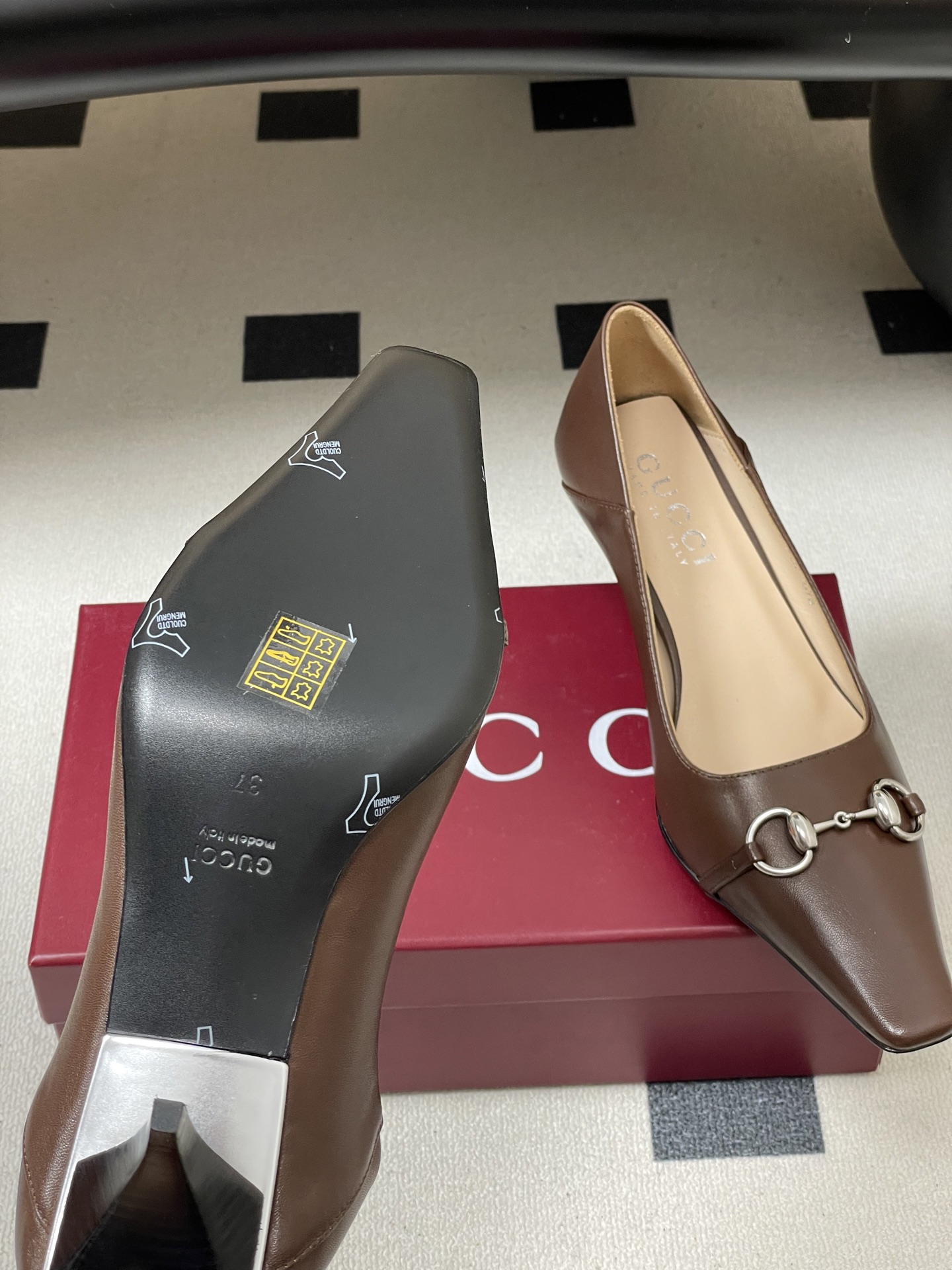 -顶级品质26Ss春夏新款Gucci古驰Vittoria系列女士浅口鞋G家经典马衔扣小方头猫跟单鞋可踩跟