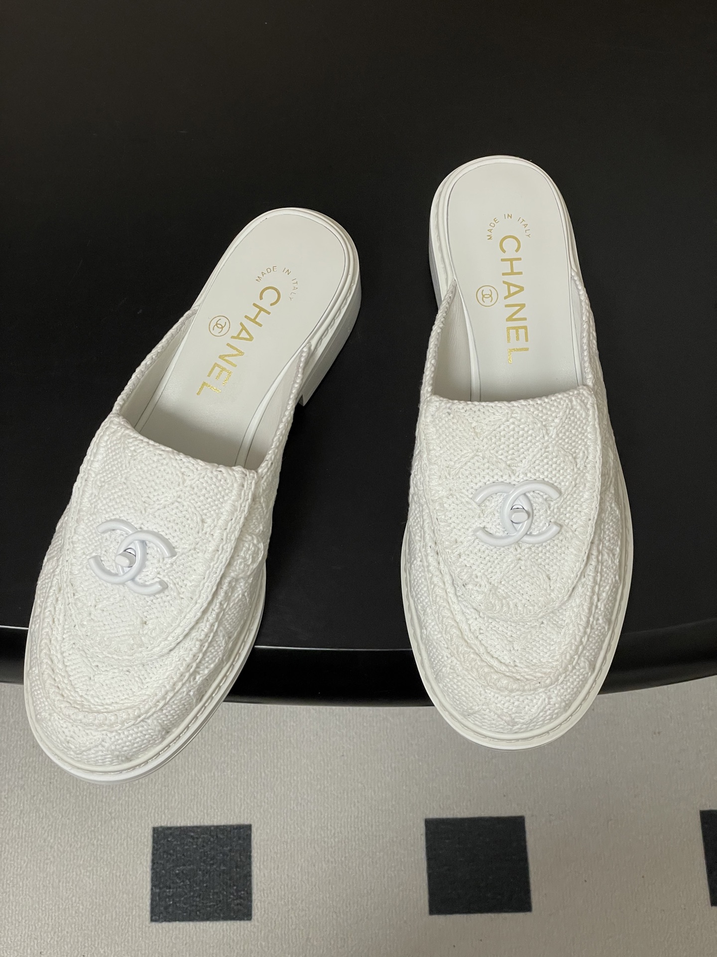 Chanel 26Fw春夏新款Chanel香奈儿度假风小香针织刺绣 双C logo包头半拖凉拖鞋 书包扣翻盖菱格穆勒鞋