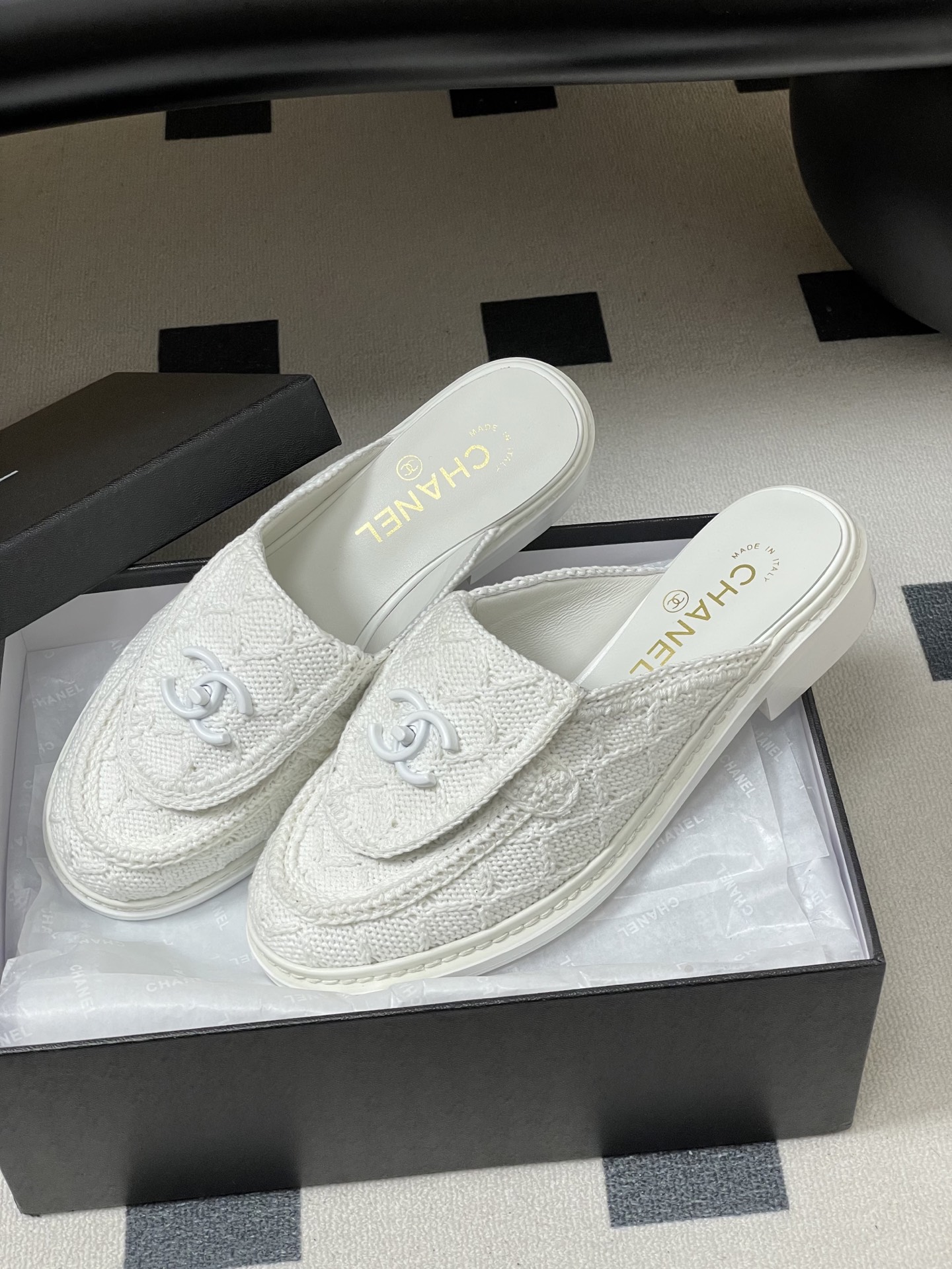 Chanel 26Fw春夏新款Chanel香奈儿度假风小香针织刺绣 双C logo包头半拖凉拖鞋 书包扣翻盖菱格穆勒鞋