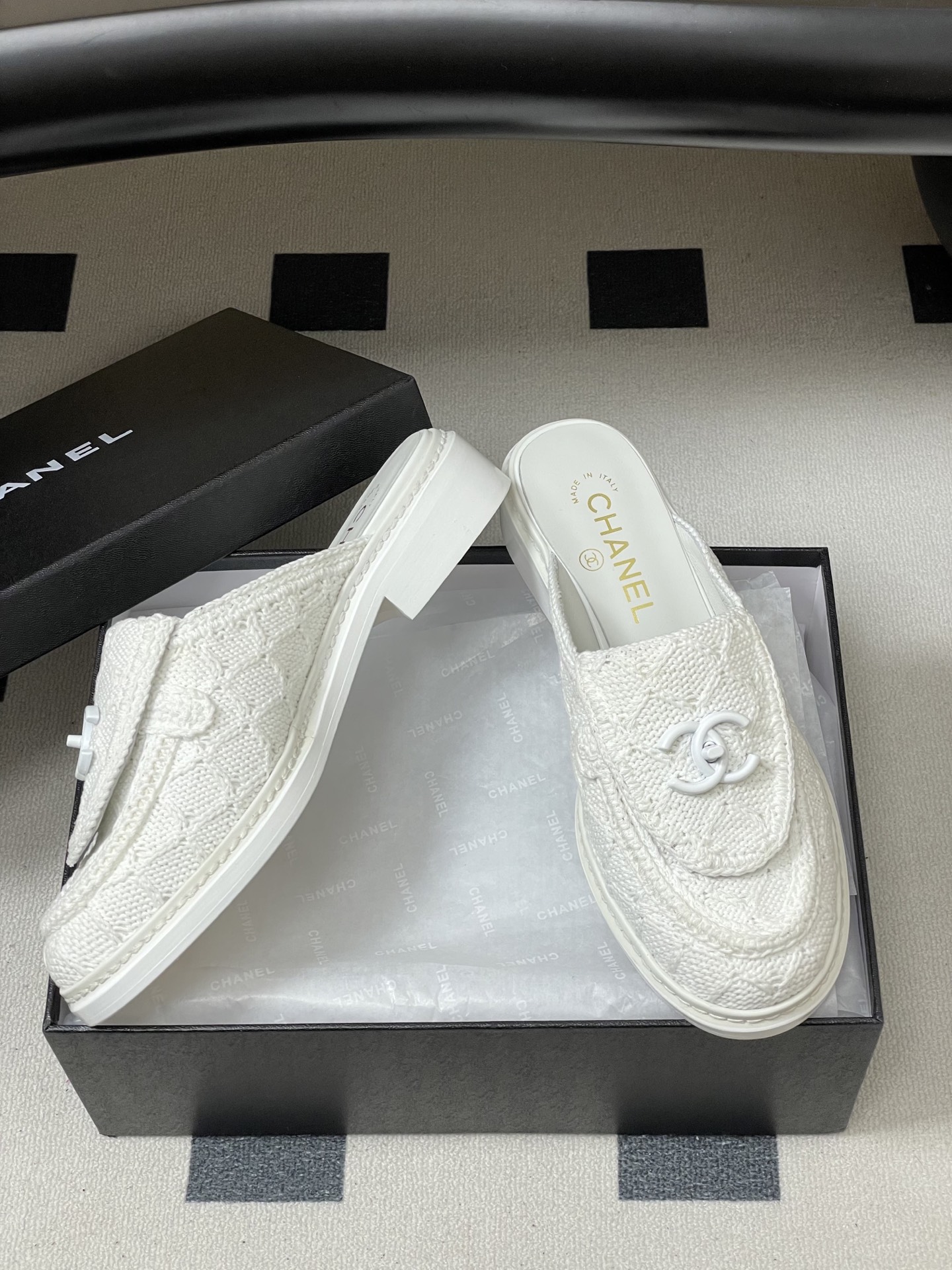 Chanel 26Fw春夏新款Chanel香奈儿度假风小香针织刺绣 双C logo包头半拖凉拖鞋 书包扣翻盖菱格穆勒鞋