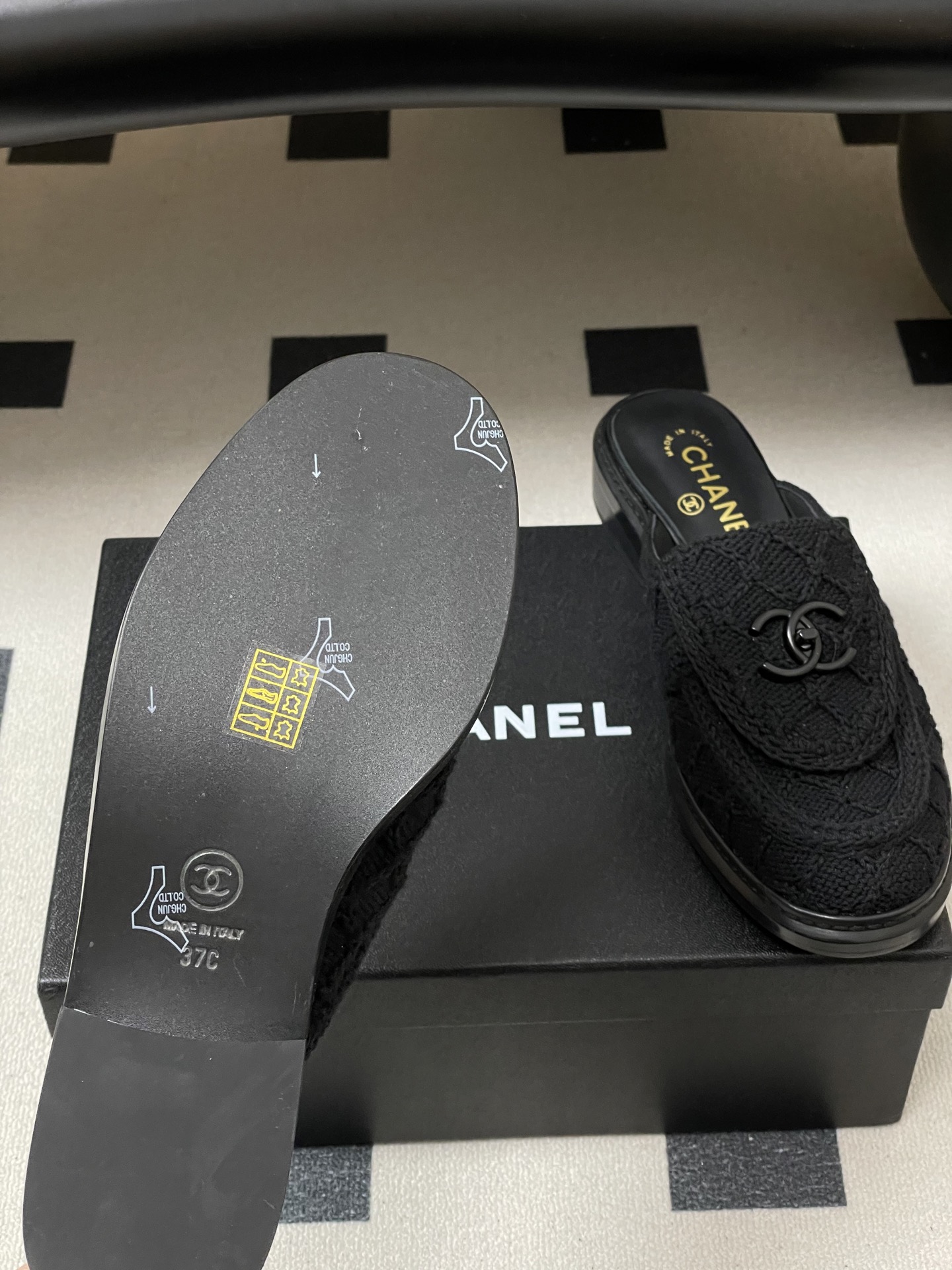 Chanel 26Fw春夏新款Chanel香奈儿度假风小香针织刺绣 双C logo包头半拖凉拖鞋 书包扣翻盖菱格穆勒鞋