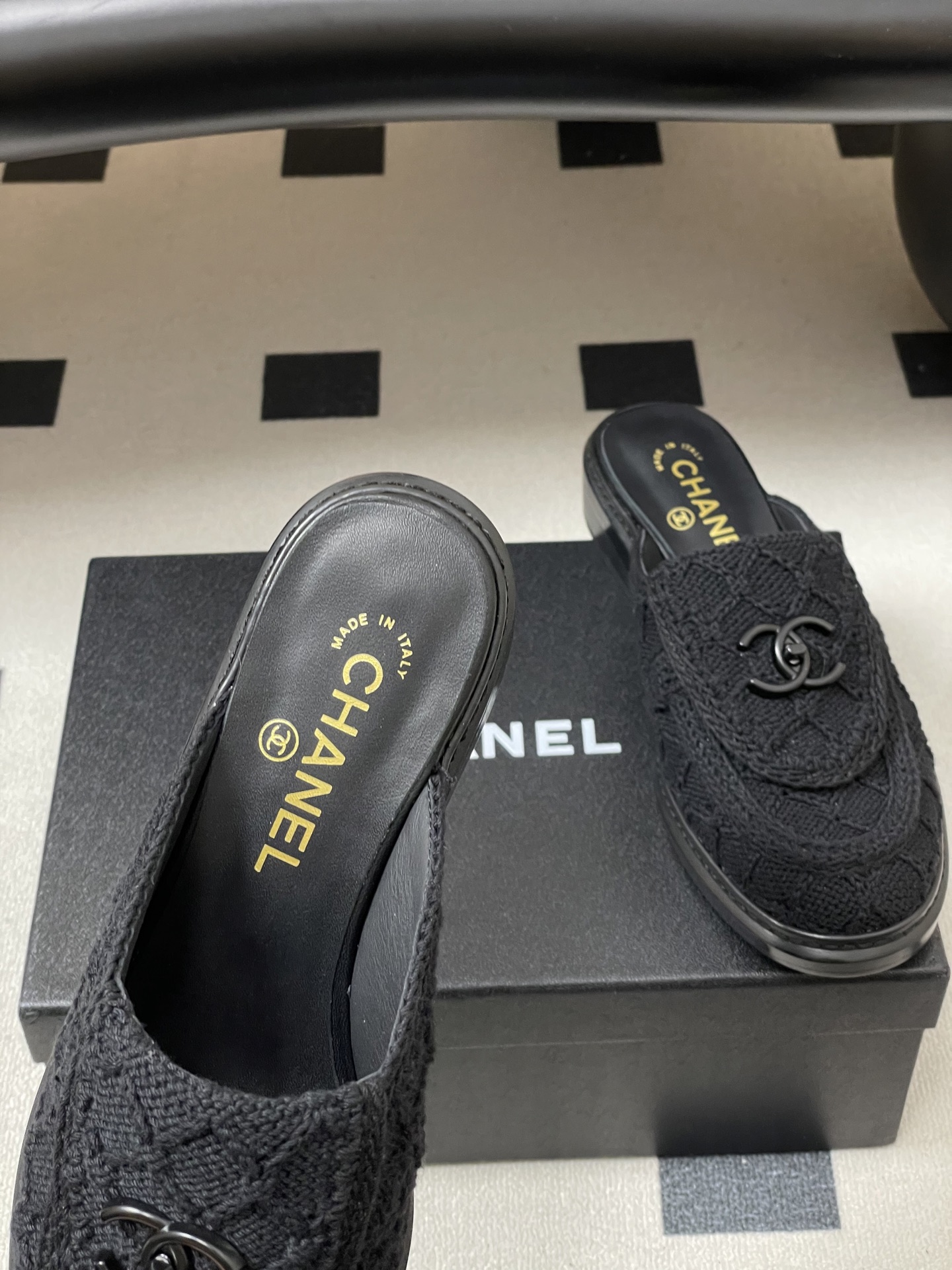Chanel 26Fw春夏新款Chanel香奈儿度假风小香针织刺绣 双C logo包头半拖凉拖鞋 书包扣翻盖菱格穆勒鞋