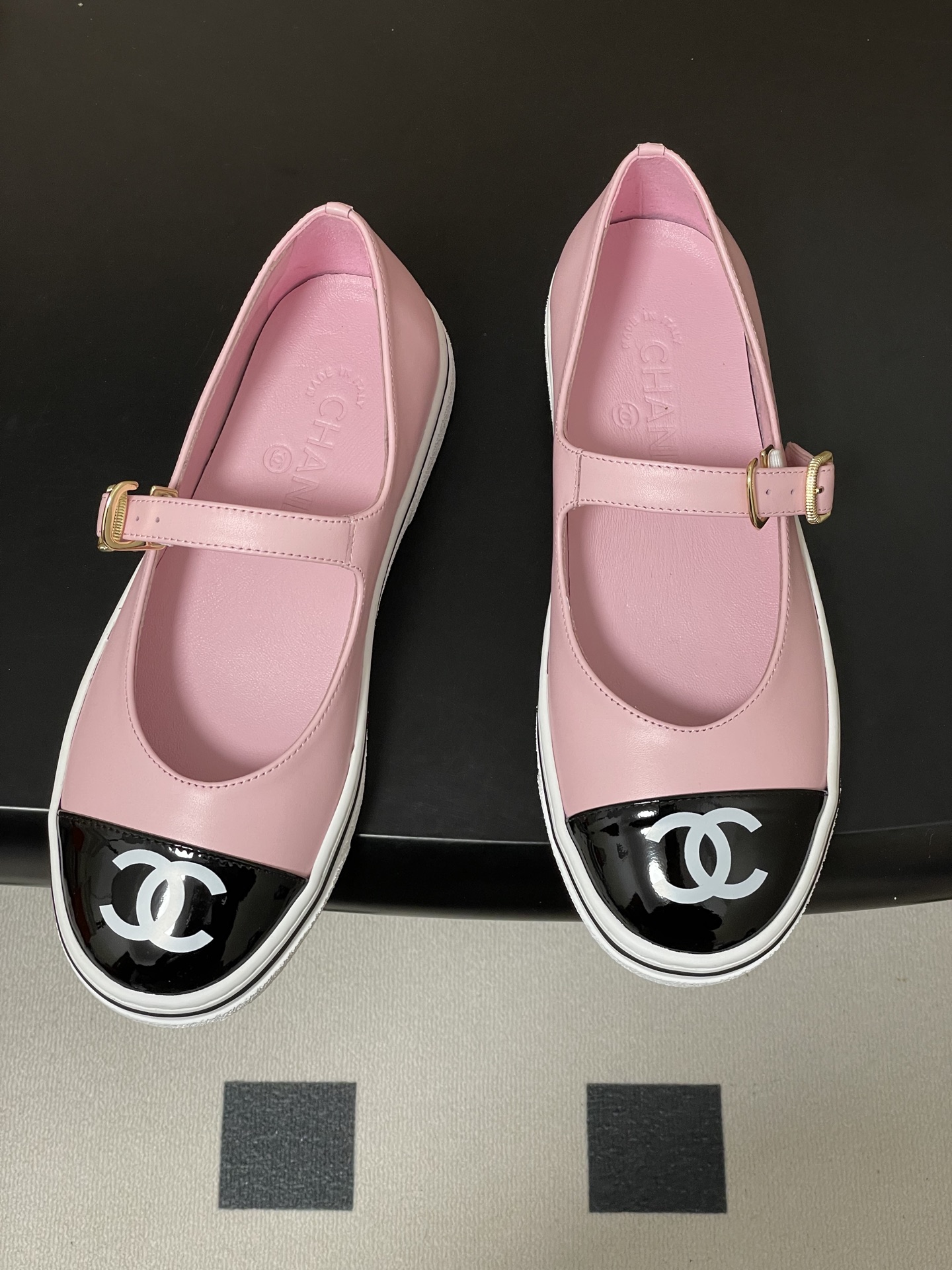 Chanel 2026早春新款Chanel 小香26P 休闲玛丽珍奶奶鞋 大双C logo拼色浅口单鞋