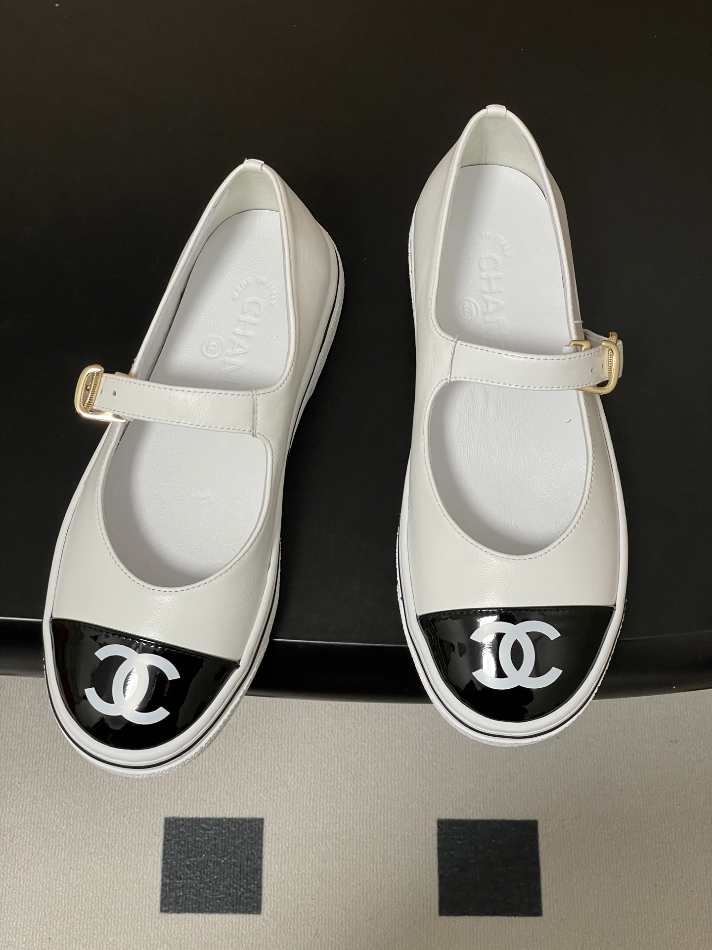 Chanel 2026早春新款Chanel 小香26P 休闲玛丽珍奶奶鞋 大双C logo拼色浅口单鞋