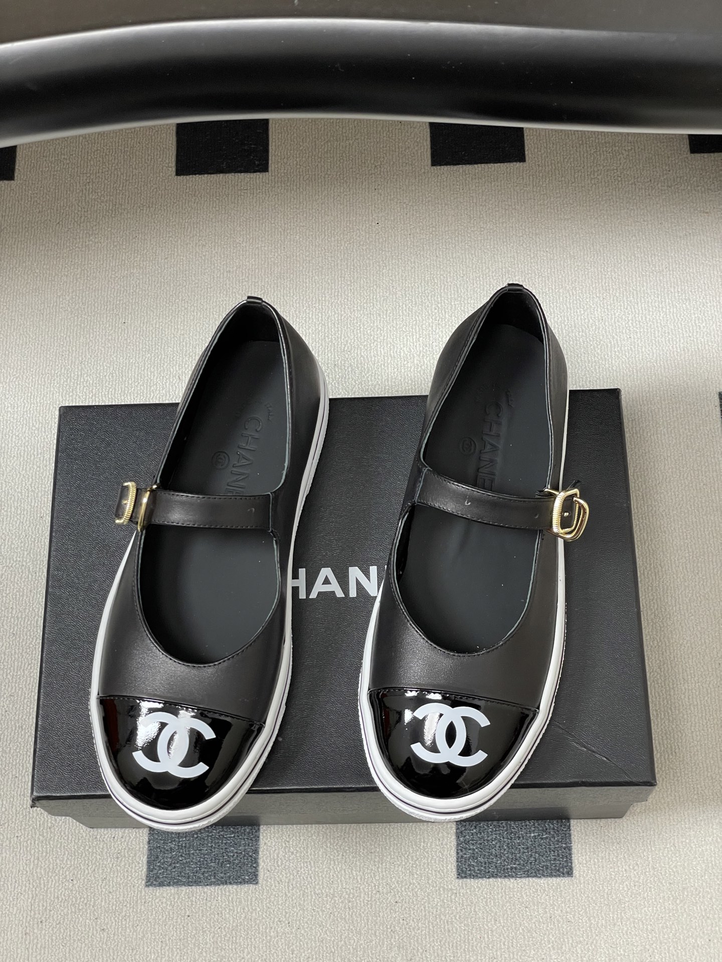 Chanel 2026早春新款Chanel 小香26P 休闲玛丽珍奶奶鞋 大双C logo拼色浅口单鞋