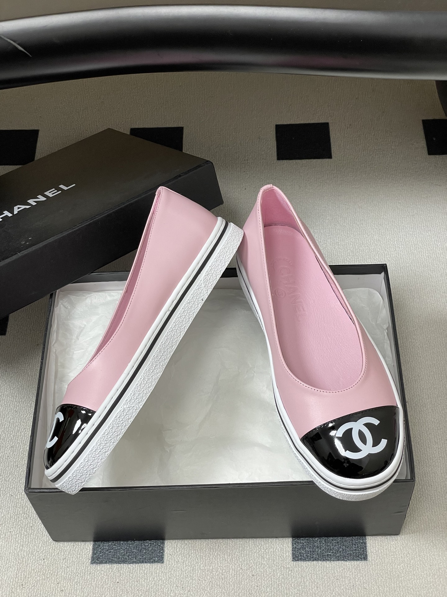 Chanel 2026早春新款Chanel 小香26P 休闲玛丽珍奶奶鞋 大双C logo拼色浅口单鞋