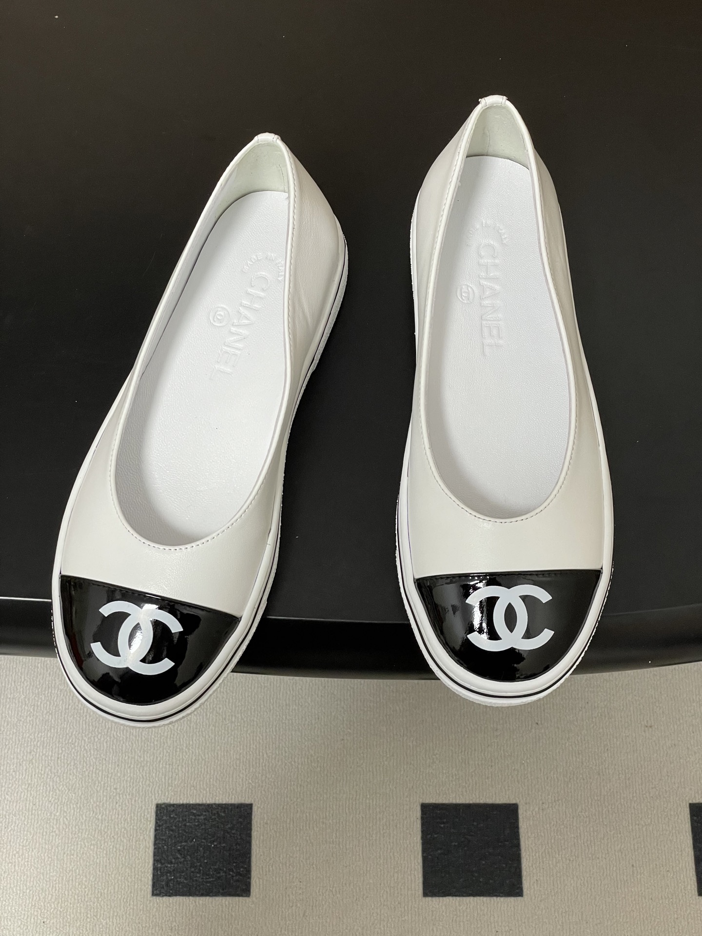 Chanel 2026早春新款Chanel 小香26P 休闲玛丽珍奶奶鞋 大双C logo拼色浅口单鞋