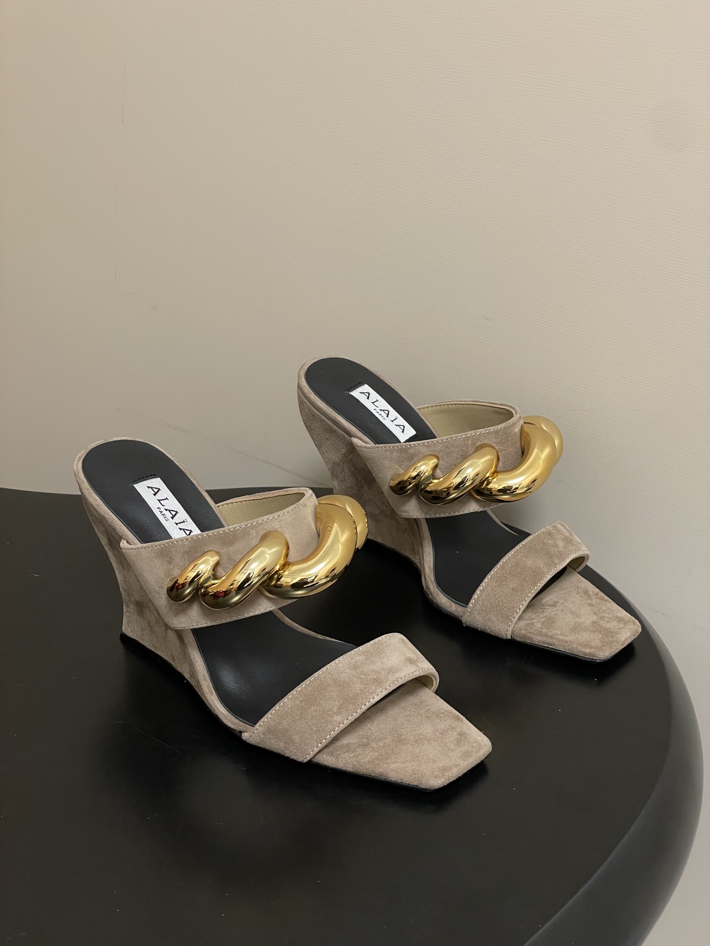 NO:757393,Alaia slippers ALAIA,high heels slippers,alaia,high heels,slippers19860909阿莱亚拖鞋 ALAIA,高跟鞋拖鞋,alaia,high heels,slippers,Women's Shoes