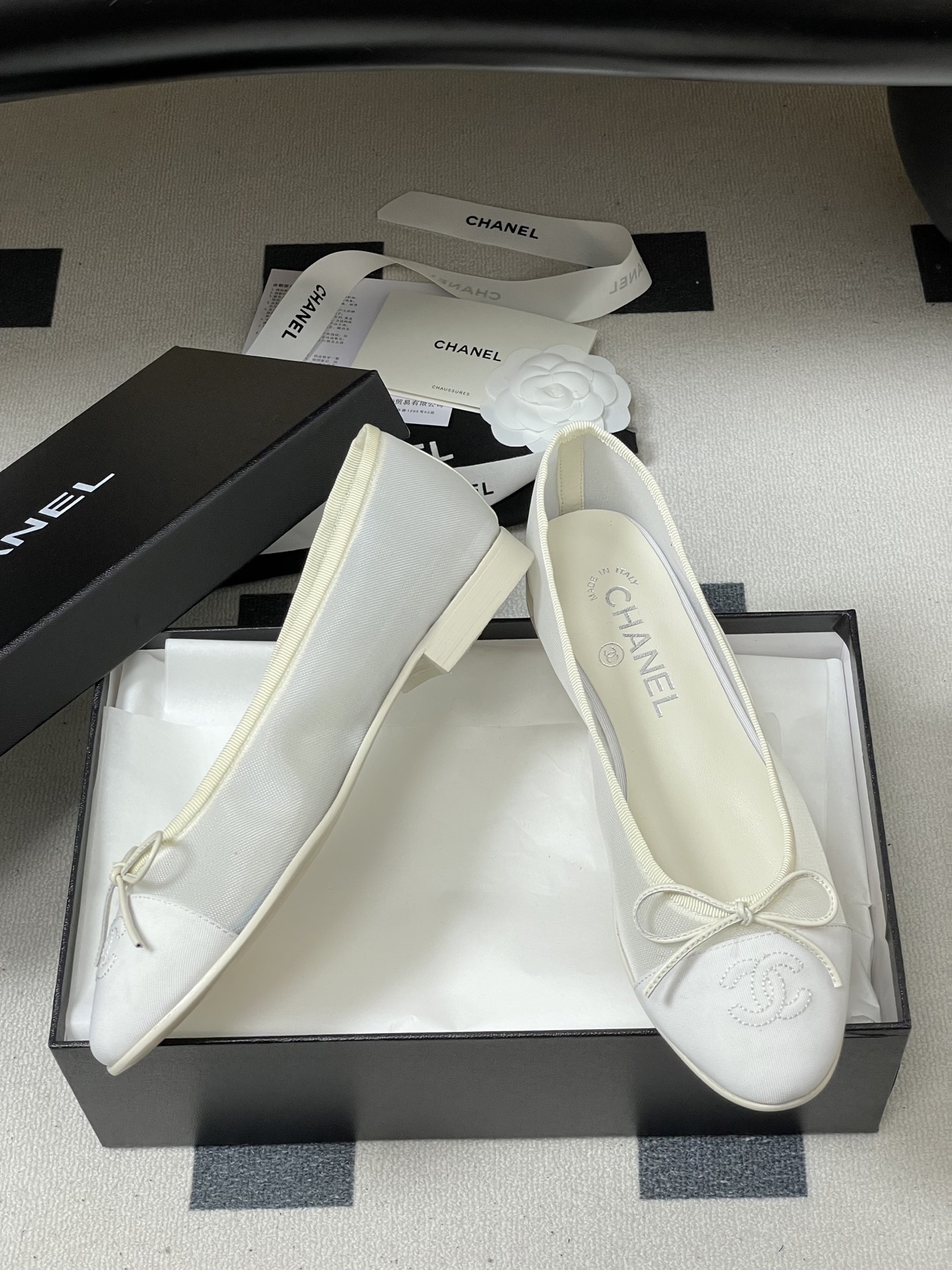 Chanel 26P早春最新配色 超火网纱面Chanel小香蝴蝶结芭蕾舞鞋平底网纱单鞋透气网面万年 款
