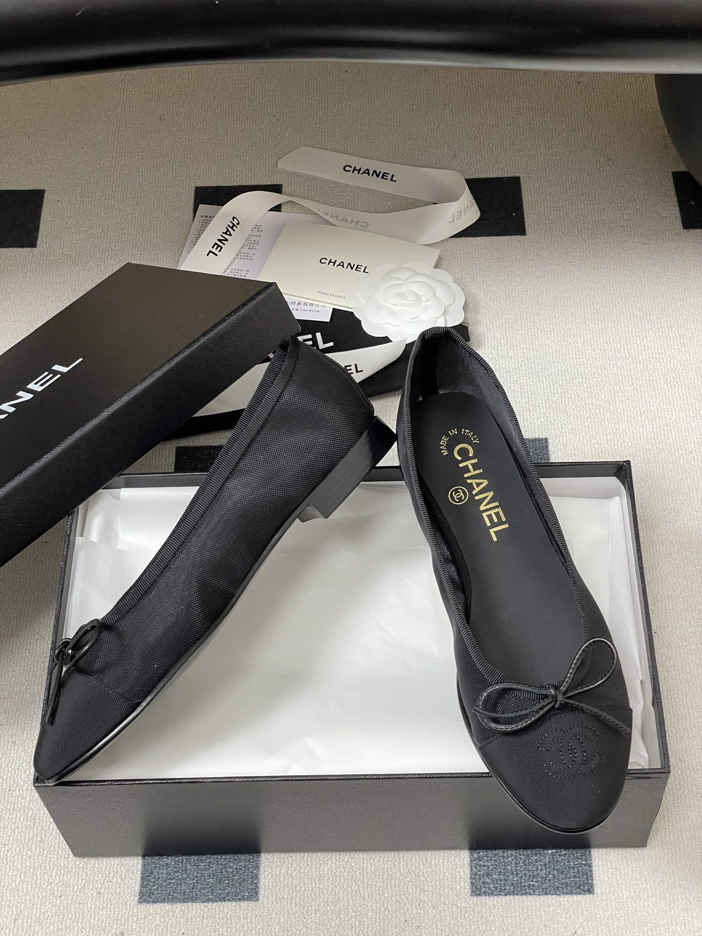 Chanel 26P早春最新配色 超火网纱面Chanel小香蝴蝶结芭蕾舞鞋平底网纱单鞋透气网面万年 款