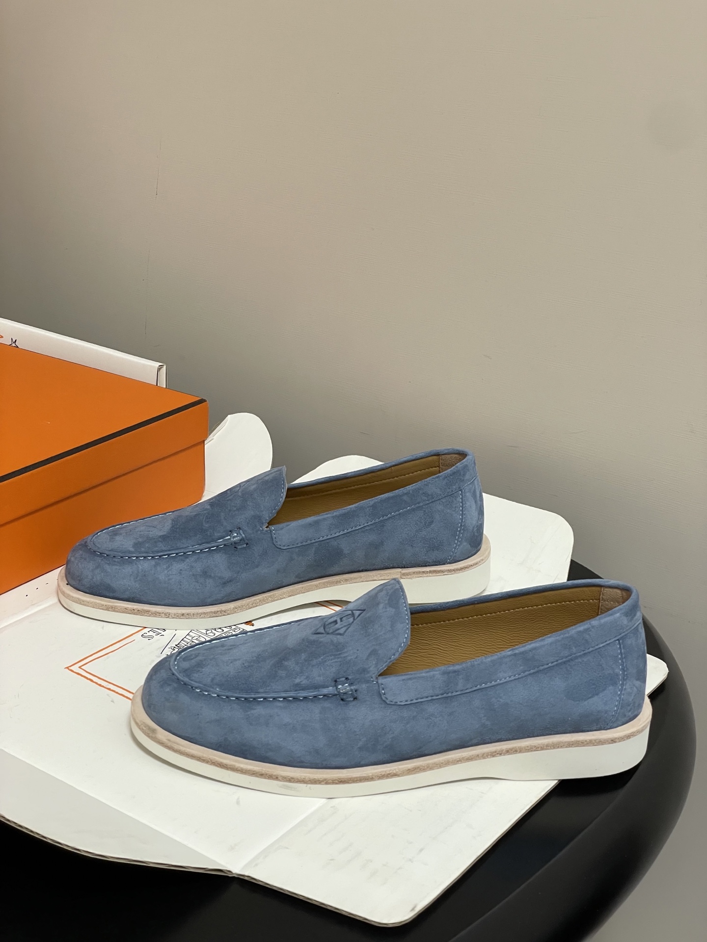 -莞产（配高档飞机盒✈️）Hermes 爱马仕🐎H家 26s春夏新款Low乐福鞋系列麂皮绒面圆头乐福鞋复