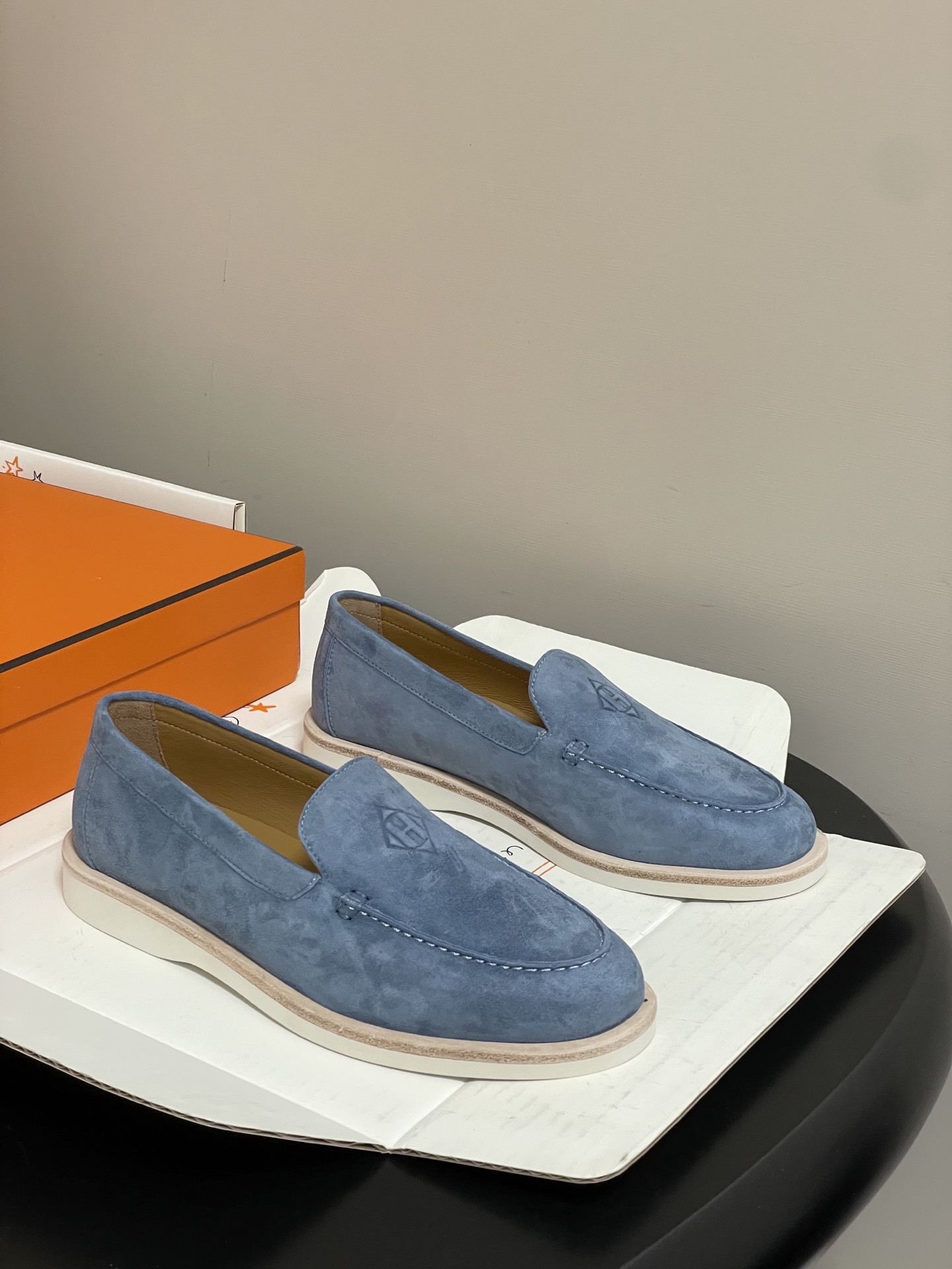 -莞产（配高档飞机盒✈️）Hermes 爱马仕🐎H家 26s春夏新款Low乐福鞋系列麂皮绒面圆头乐福鞋复