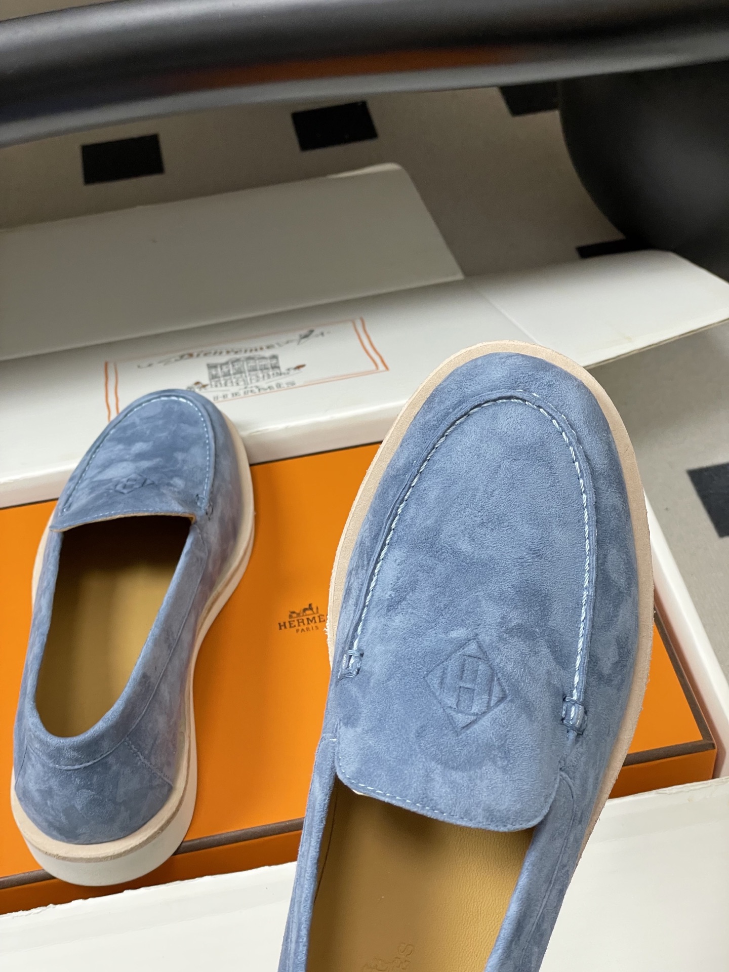 -莞产（配高档飞机盒✈️）Hermes 爱马仕🐎H家 26s春夏新款Low乐福鞋系列麂皮绒面圆头乐福鞋复