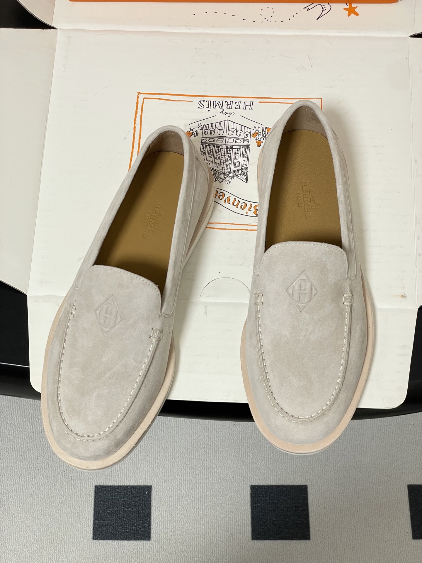 -莞产（配高档飞机盒✈️）Hermes 爱马仕🐎H家 26s春夏新款Low乐福鞋系列麂皮绒面圆头乐福鞋复