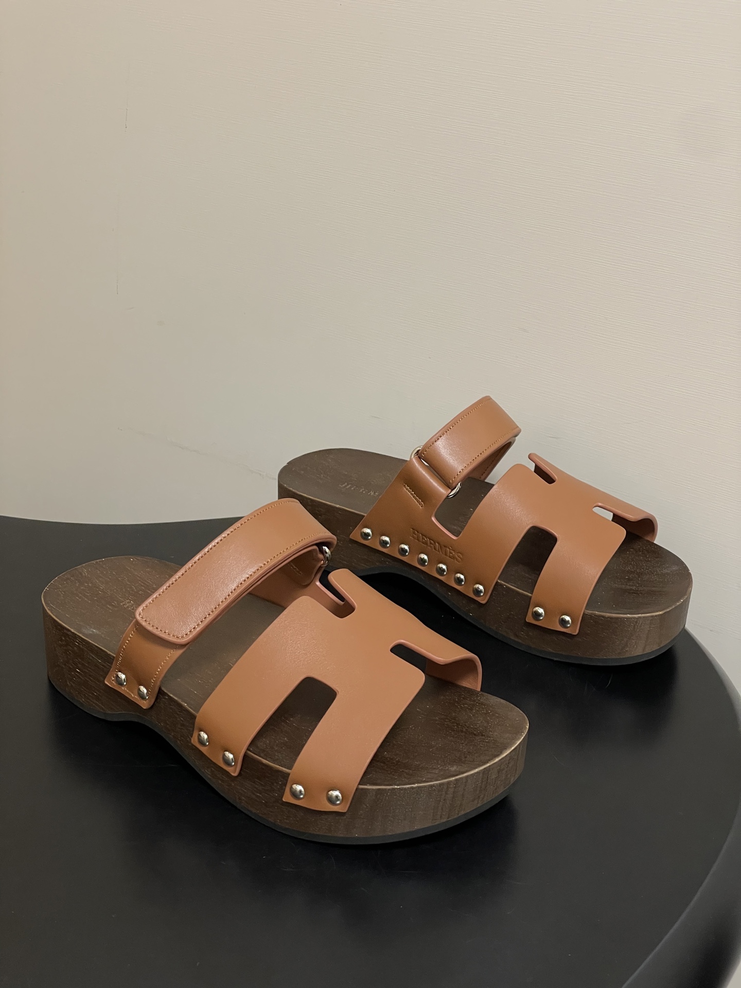 -Hermes 爱马仕🐎 H家 CheryP 实木底二舅拖鞋H 鞋面魔术贴厚底二舅凉拖鞋休闲懒人鞋各色真