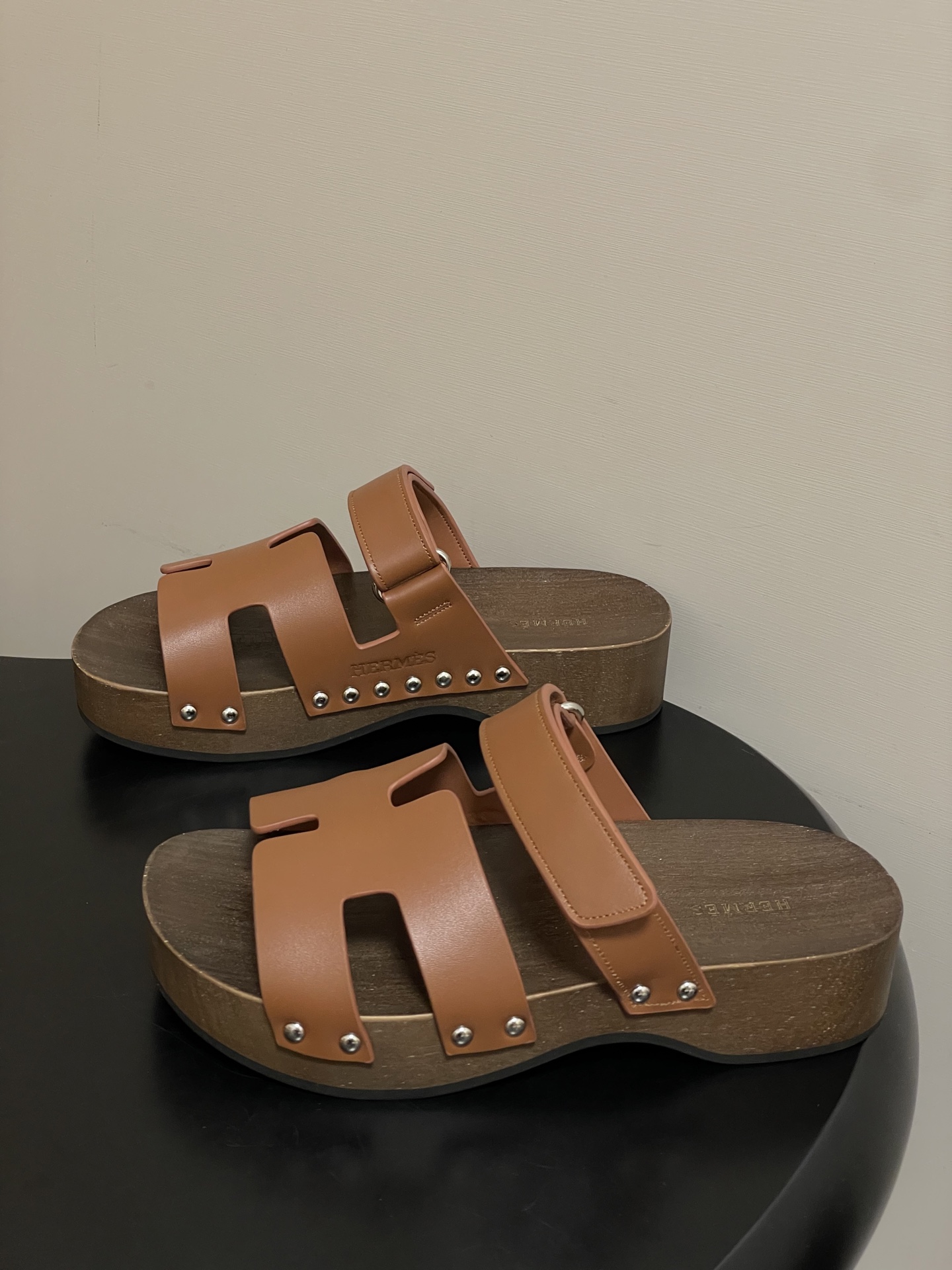 -Hermes 爱马仕🐎 H家 CheryP 实木底二舅拖鞋H 鞋面魔术贴厚底二舅凉拖鞋休闲懒人鞋各色真