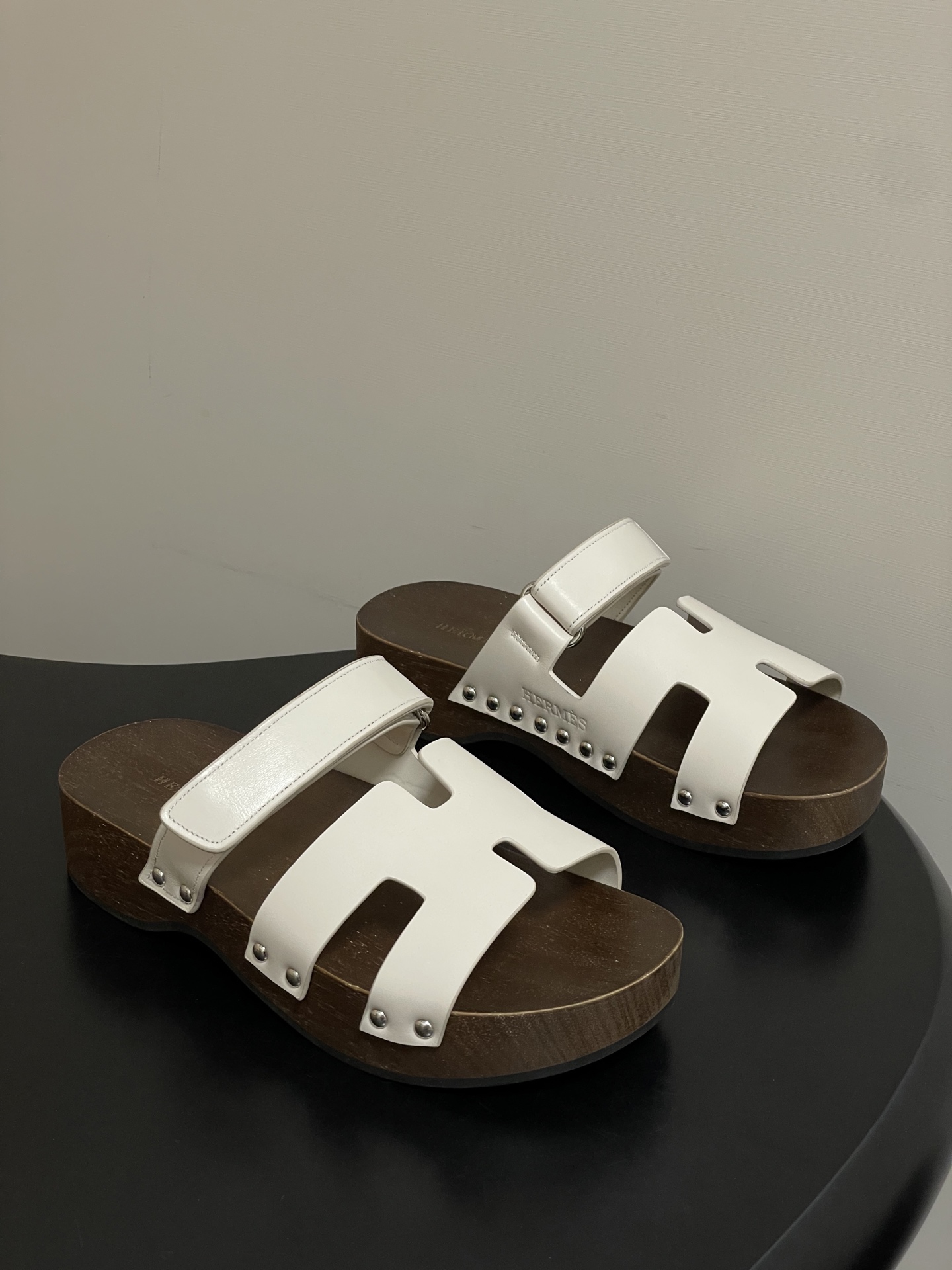 -Hermes 爱马仕🐎 H家 CheryP 实木底二舅拖鞋H 鞋面魔术贴厚底二舅凉拖鞋休闲懒人鞋各色真