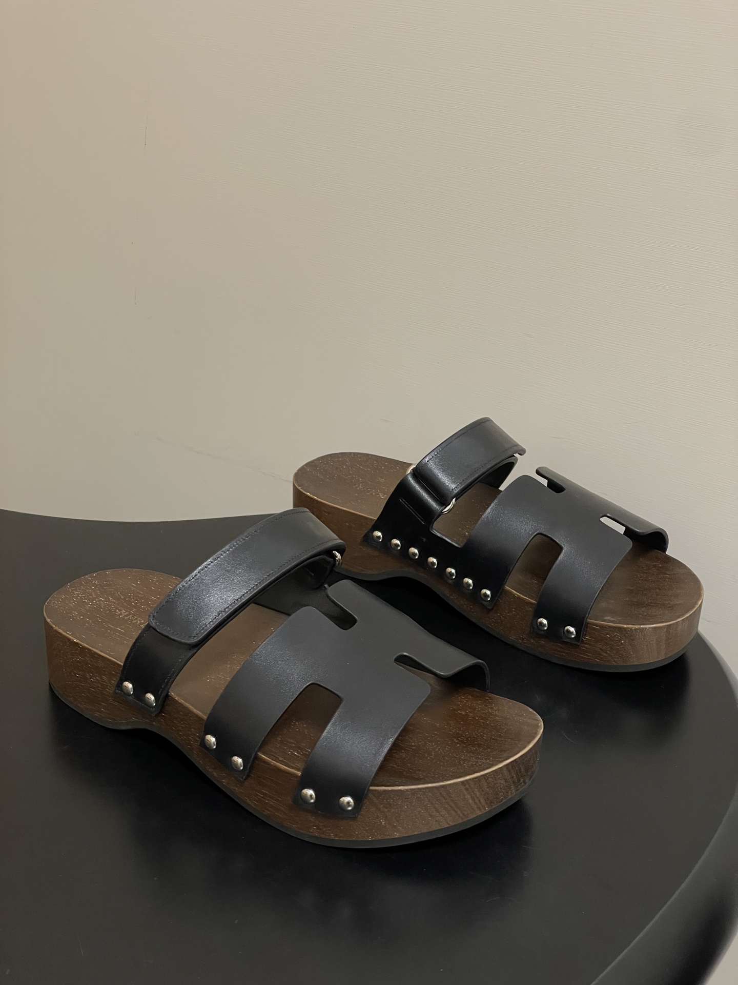 -Hermes 爱马仕🐎 H家 CheryP 实木底二舅拖鞋H 鞋面魔术贴厚底二舅凉拖鞋休闲懒人鞋各色真