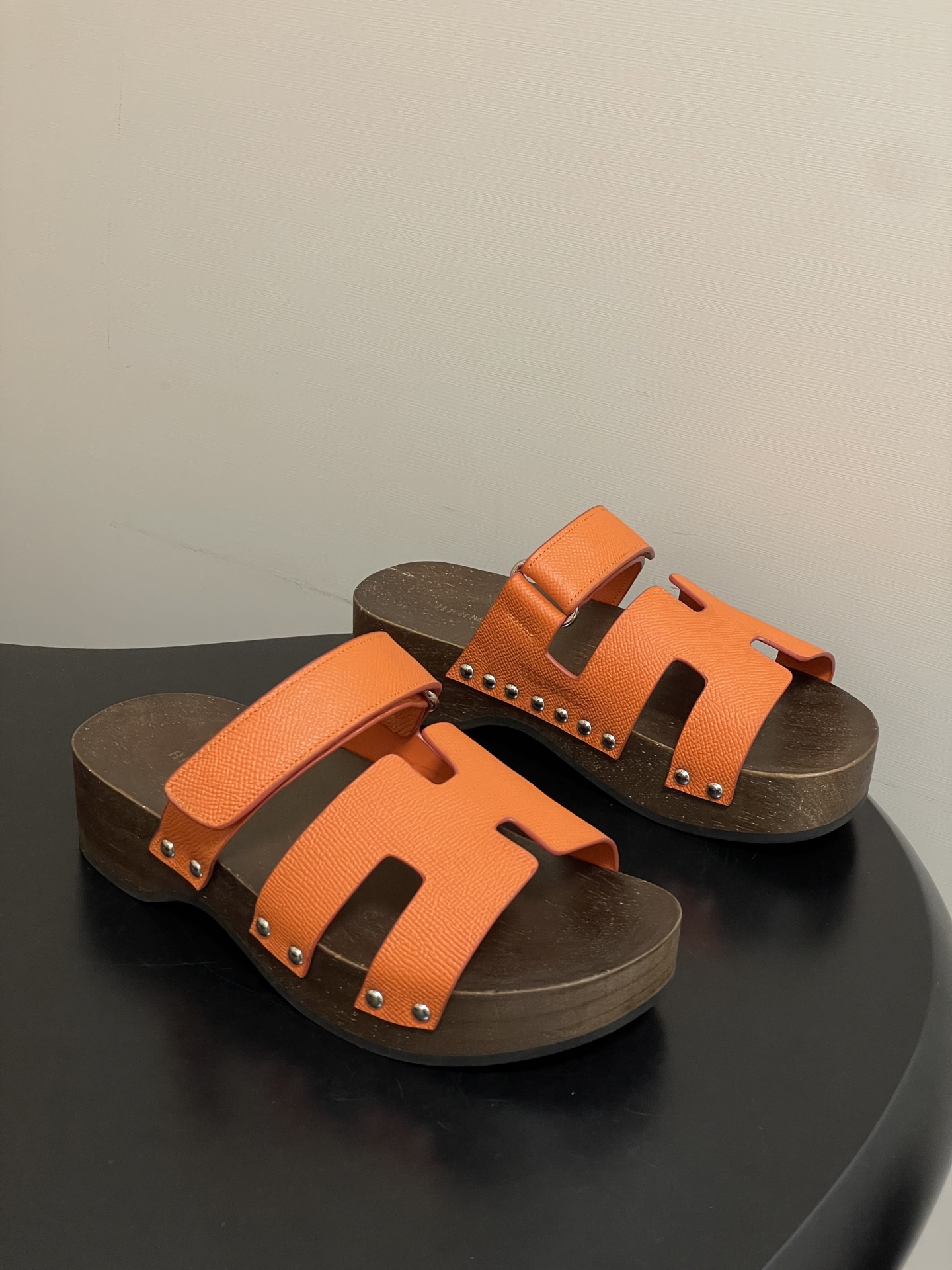 -Hermes 爱马仕🐎 H家 CheryP 实木底二舅拖鞋H 鞋面魔术贴厚底二舅凉拖鞋休闲懒人鞋各色真