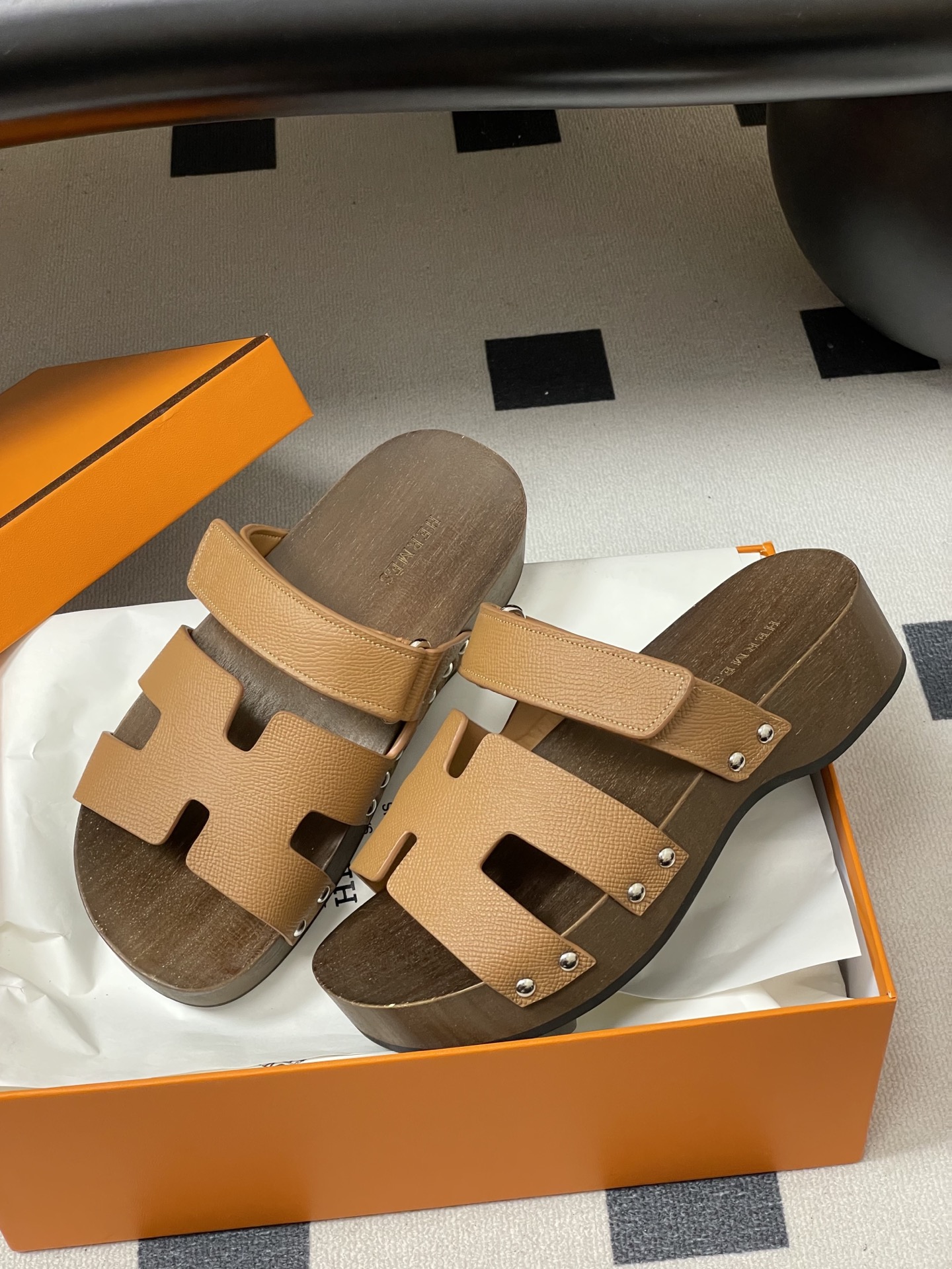 -Hermes 爱马仕🐎 H家 CheryP 实木底二舅拖鞋H 鞋面魔术贴厚底二舅凉拖鞋休闲懒人鞋各色真