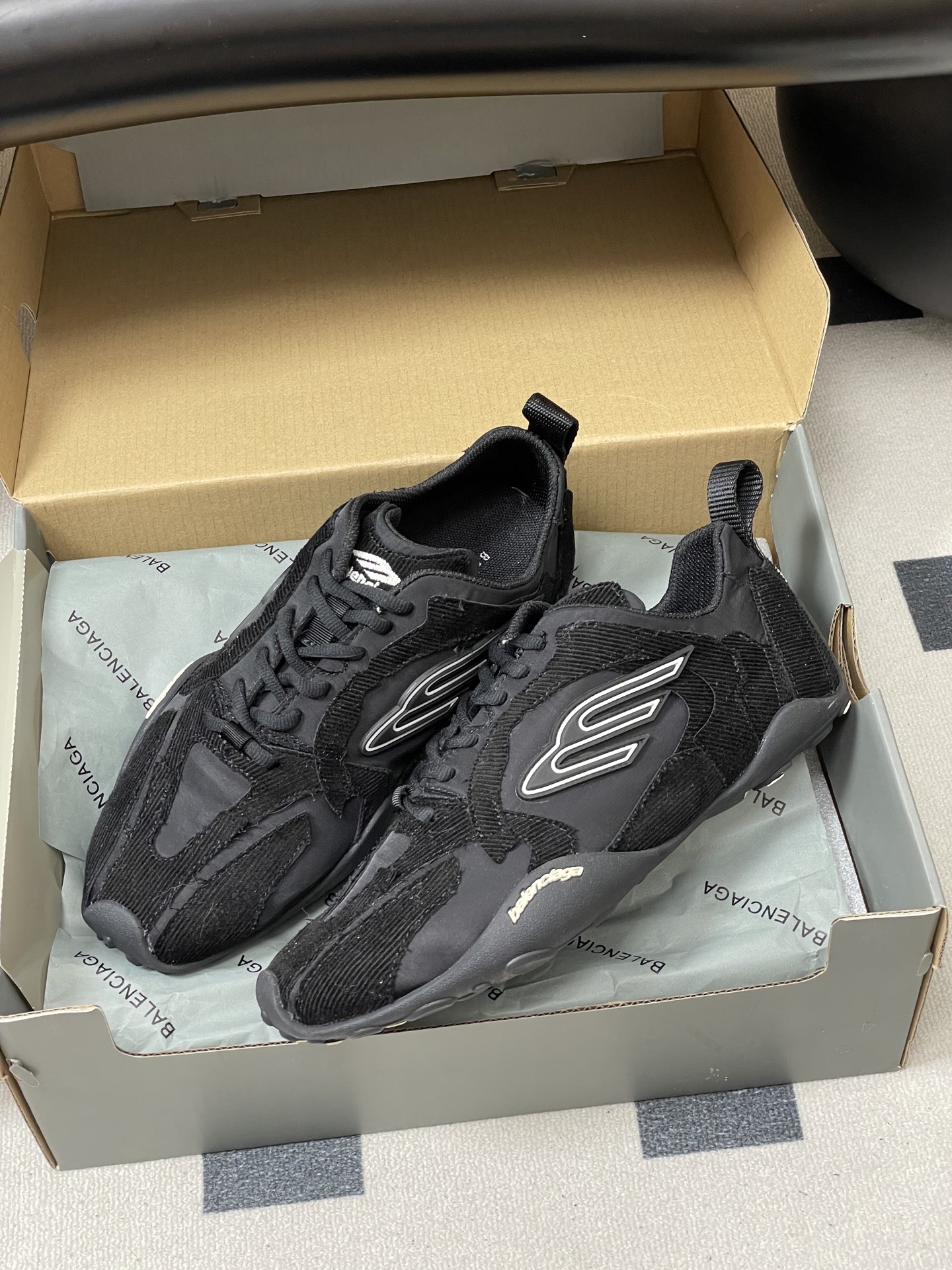 -26Ss早春新款Balenciaga巴黎世家Monday Ultra 复古球鞋 系带运动鞋休闲鞋 巴黎