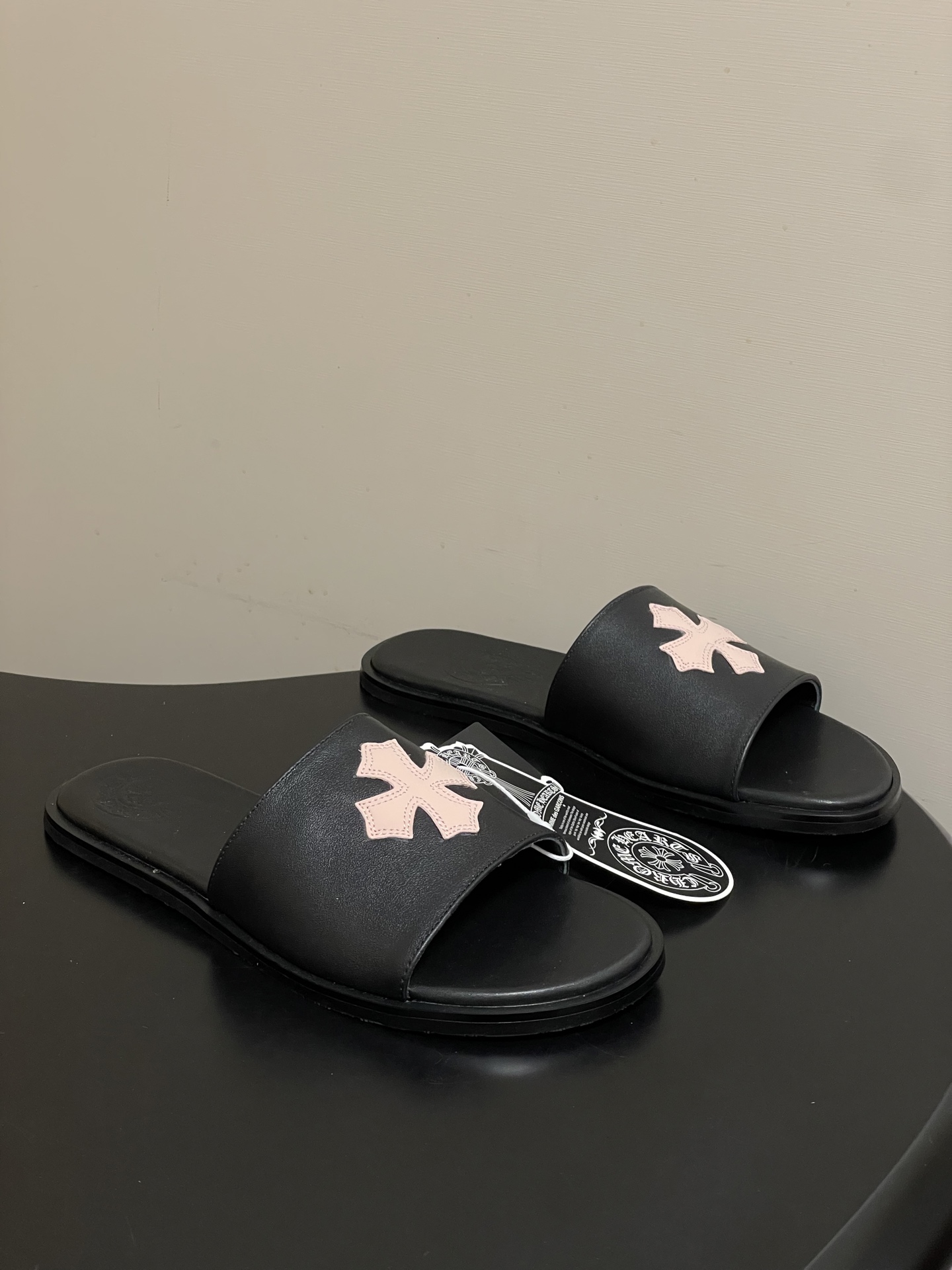 -Chromehearts 克罗心 经典标志刺绣一字带平底凉拖鞋马毛皮面拖鞋今夏最流行的懒人拖鞋，韩版潮