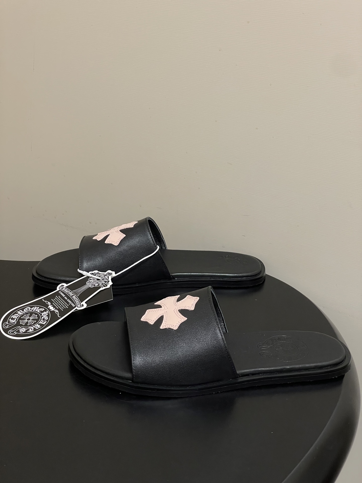 -Chromehearts 克罗心 经典标志刺绣一字带平底凉拖鞋马毛皮面拖鞋今夏最流行的懒人拖鞋，韩版潮